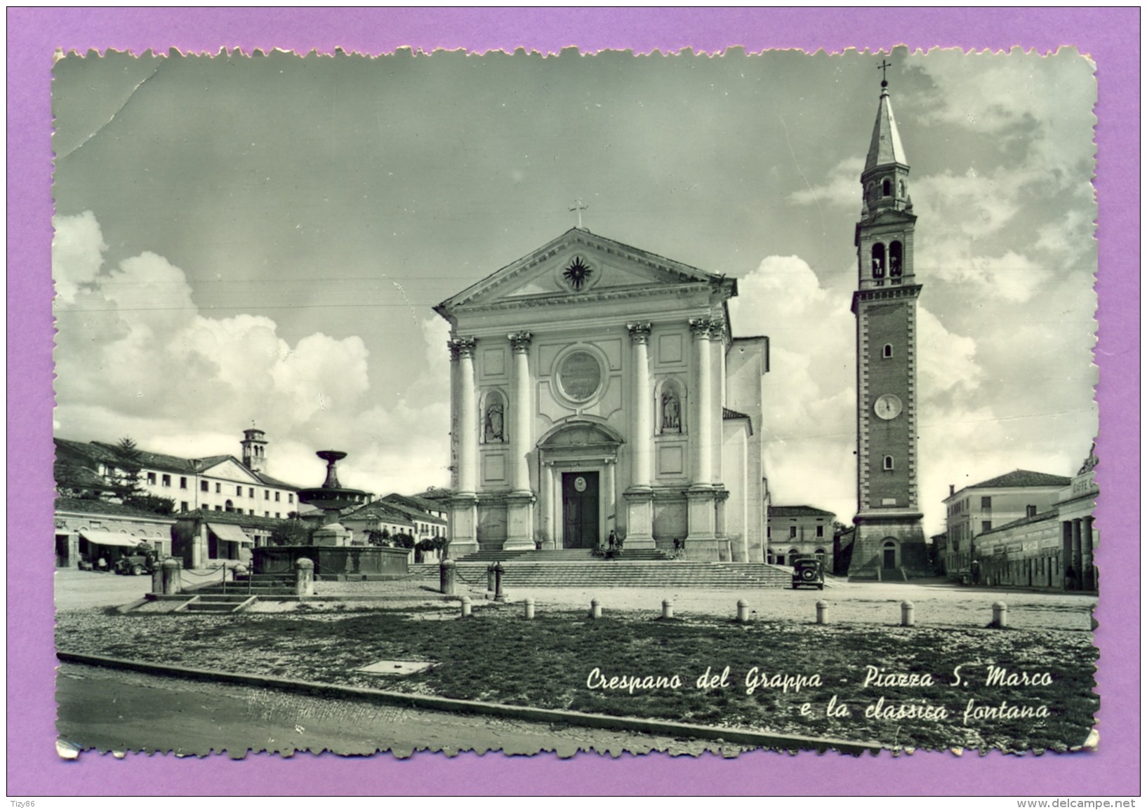 Crespano Del Grappa - Piazza S. Marco E La Classica Fontana - Treviso