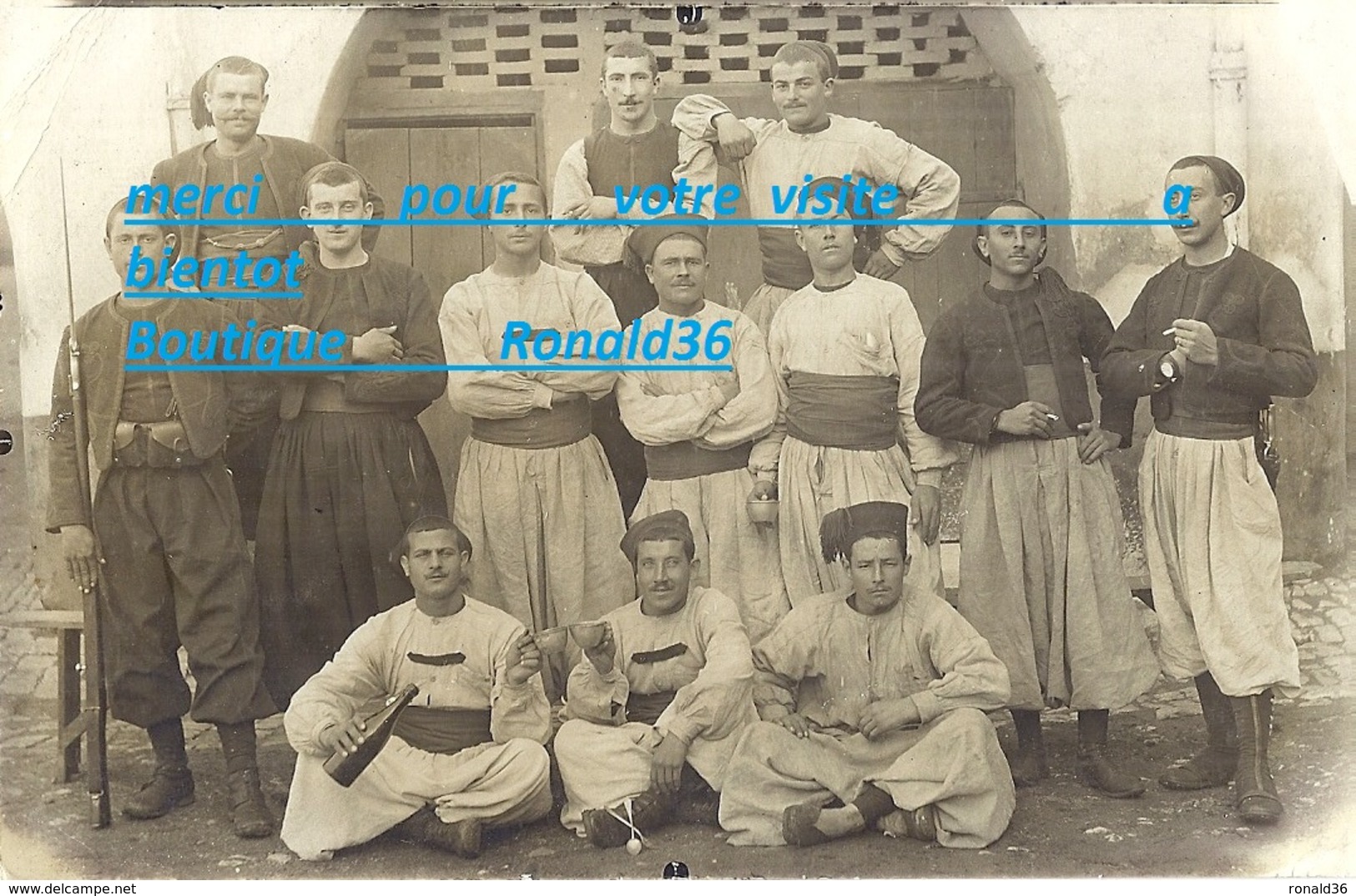 Cpp Groupe Portrait Militaire Regiment De ZOUAVE Armée Française Caserne Afrique Du Nord - Reggimenti