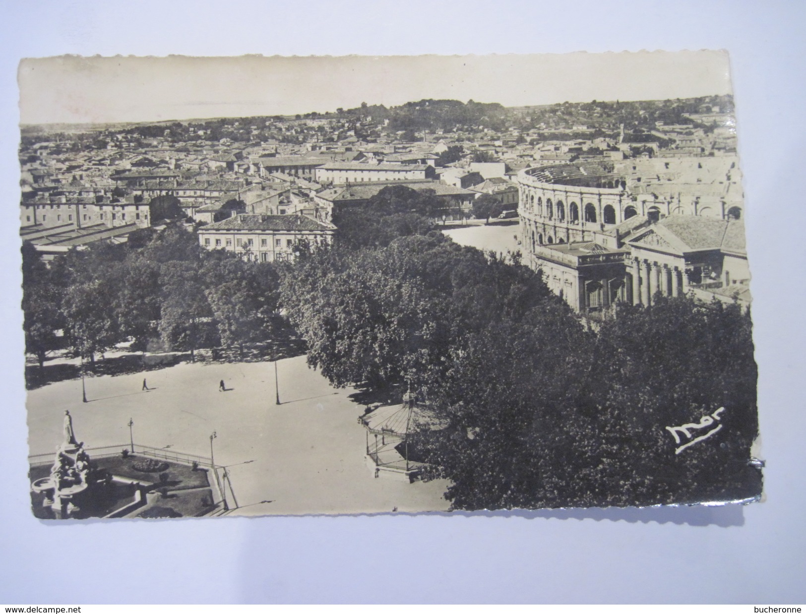 CPA  La Provence Romaine NIMES - Vue D´ Ensemble 19..  T.B.E. Dentelée - Nîmes