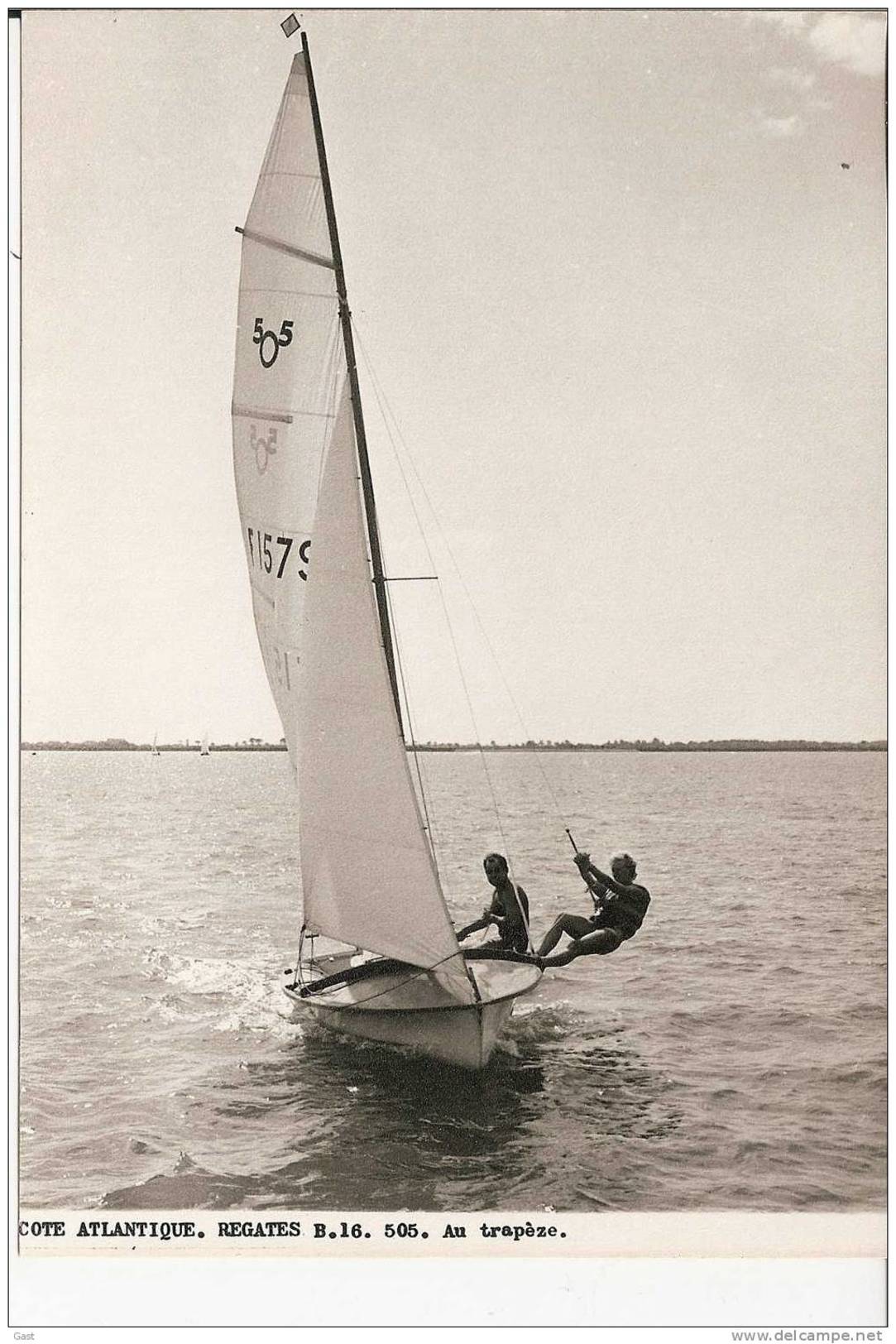 COTE   ATLANTIQUE    REGATES         B 16      AU    TRAPEZE - Segelboote