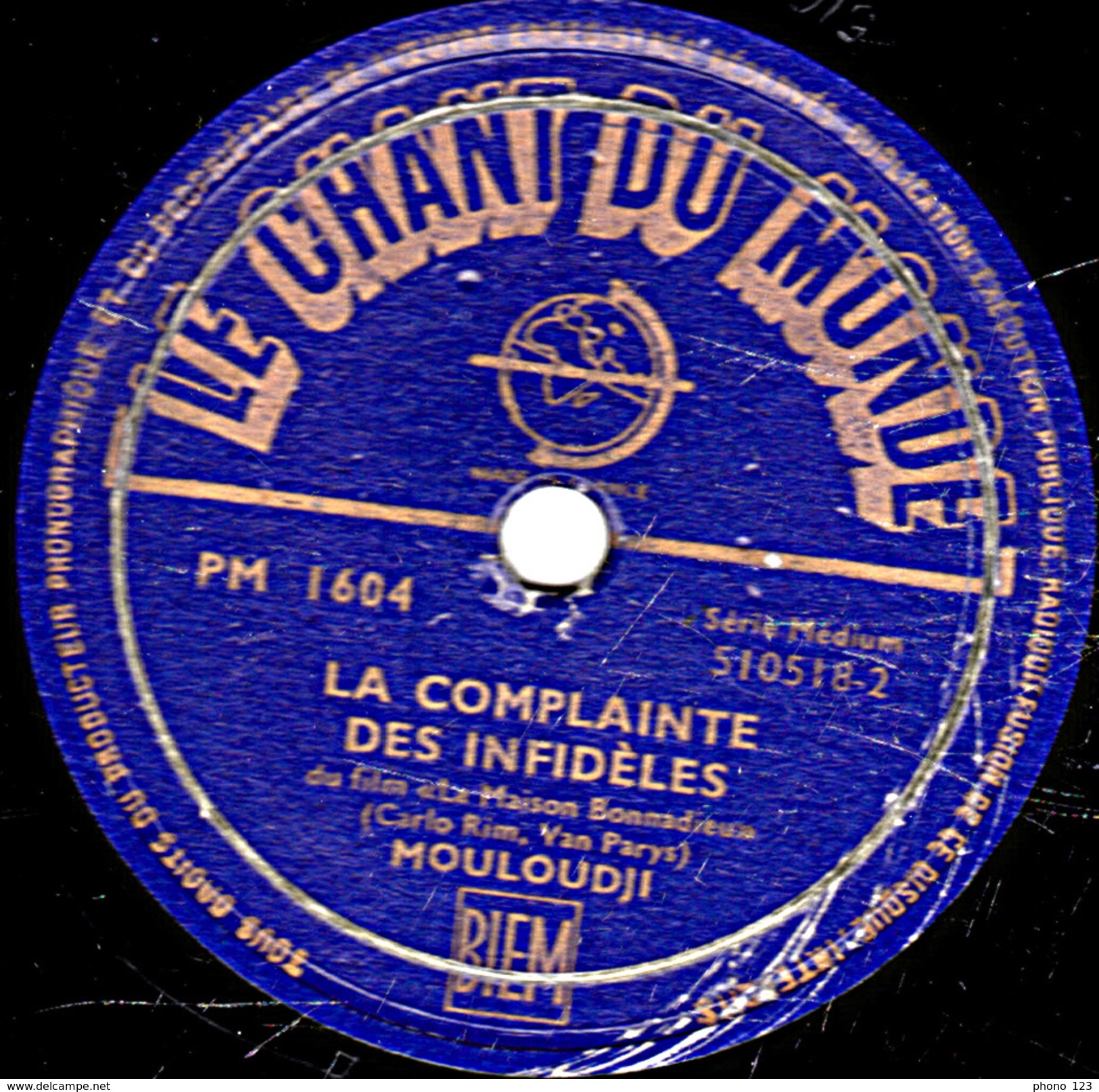 78 T. - 25 Cm - état  M -  MOULOUDJI - LA COMPLAINTE DES INFIDELES - LES PETITS PAVES - 78 T - Disques Pour Gramophone