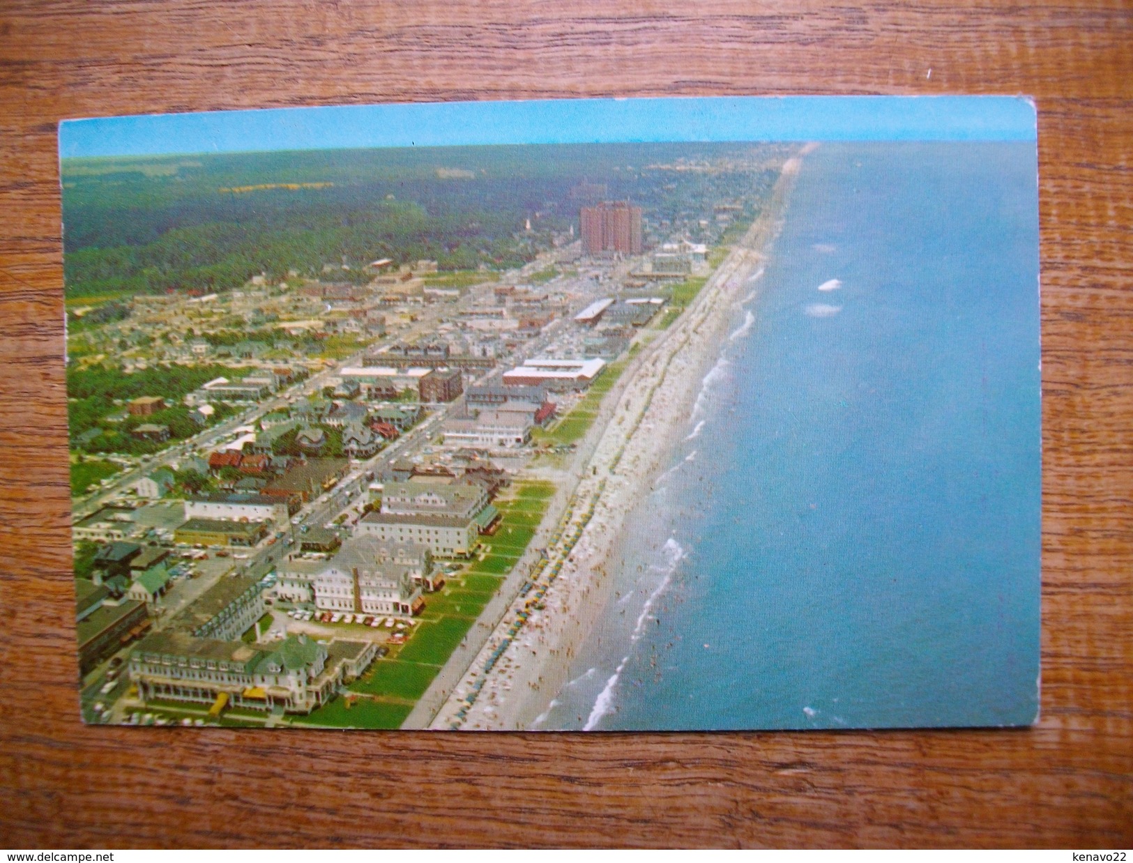 états-unis , An Aérial View Of The Famous , Virginia Beach Coastline  " Beaux Timbres Et Cachets " - Virginia Beach