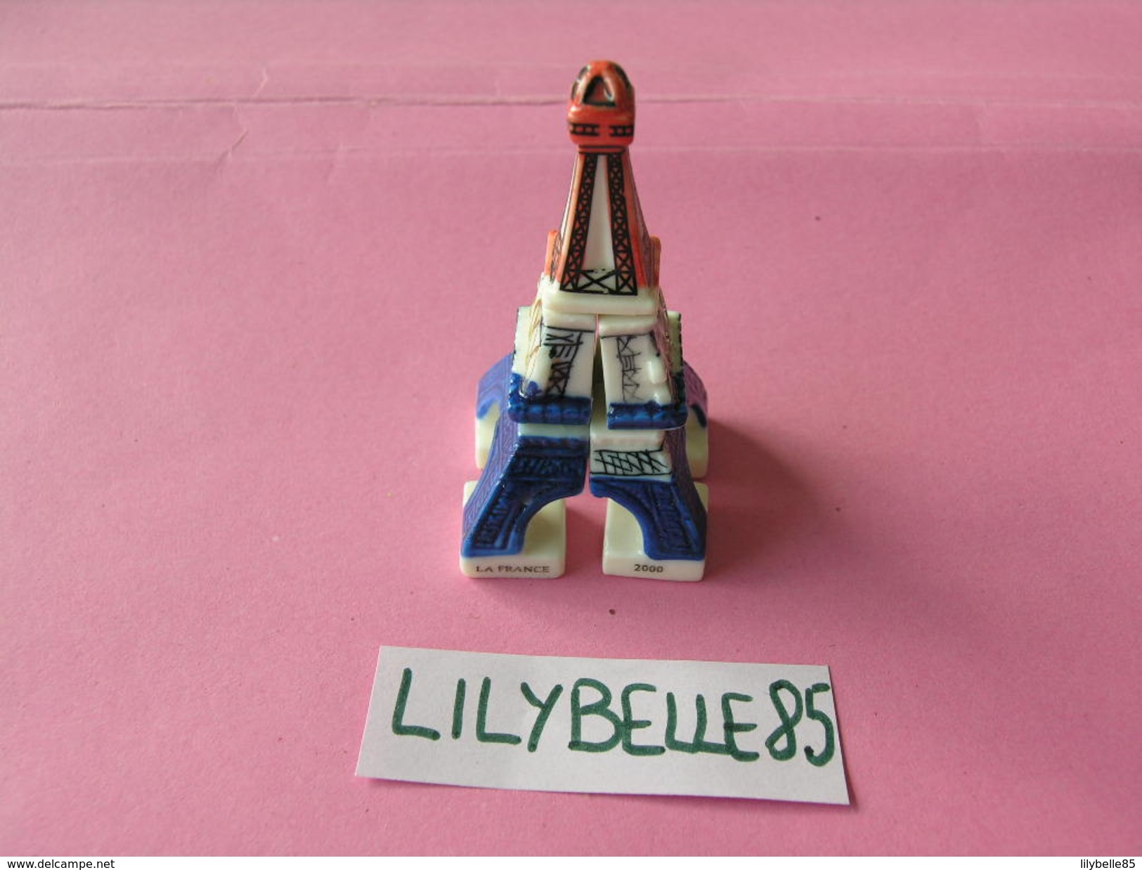 Serie Complète De 7 Feves En Porcelaine - LA TOUR EIFFEL - THE EIFFEL TOWER 2000 ( Feve - Figurine - Miniature ) - Pays