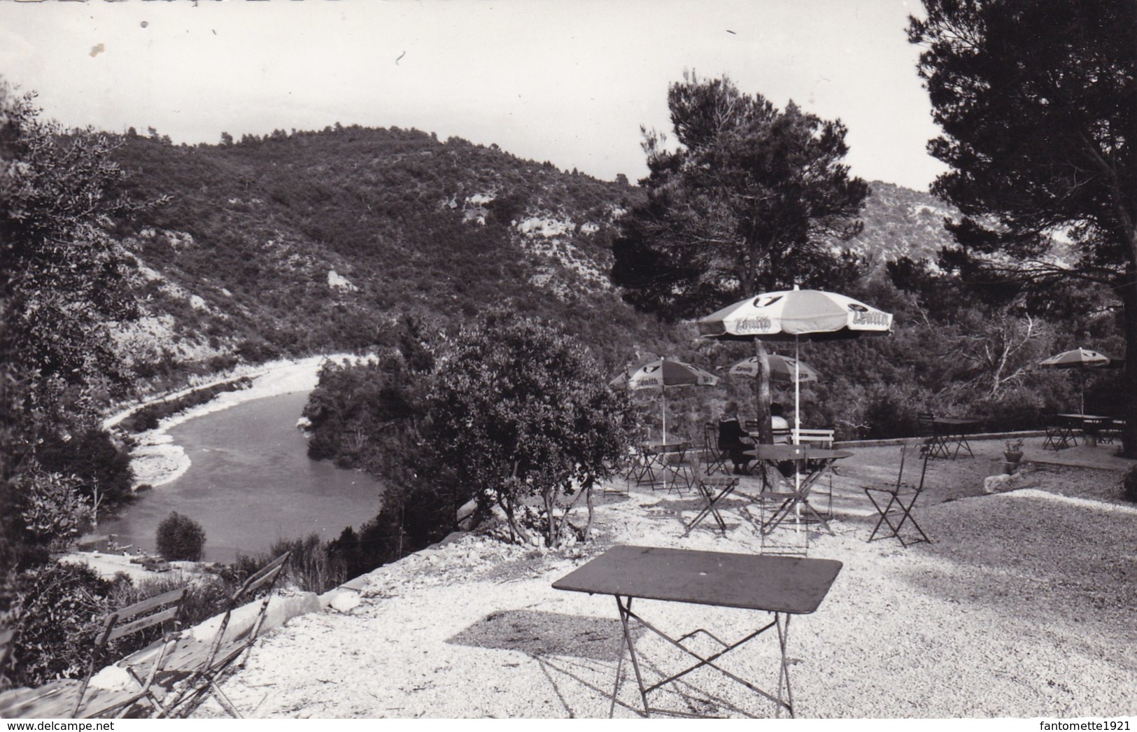 LA GUINGUETTE DU ROCHER/GREOUX LES BAINS   (BB) - Hotels & Restaurants