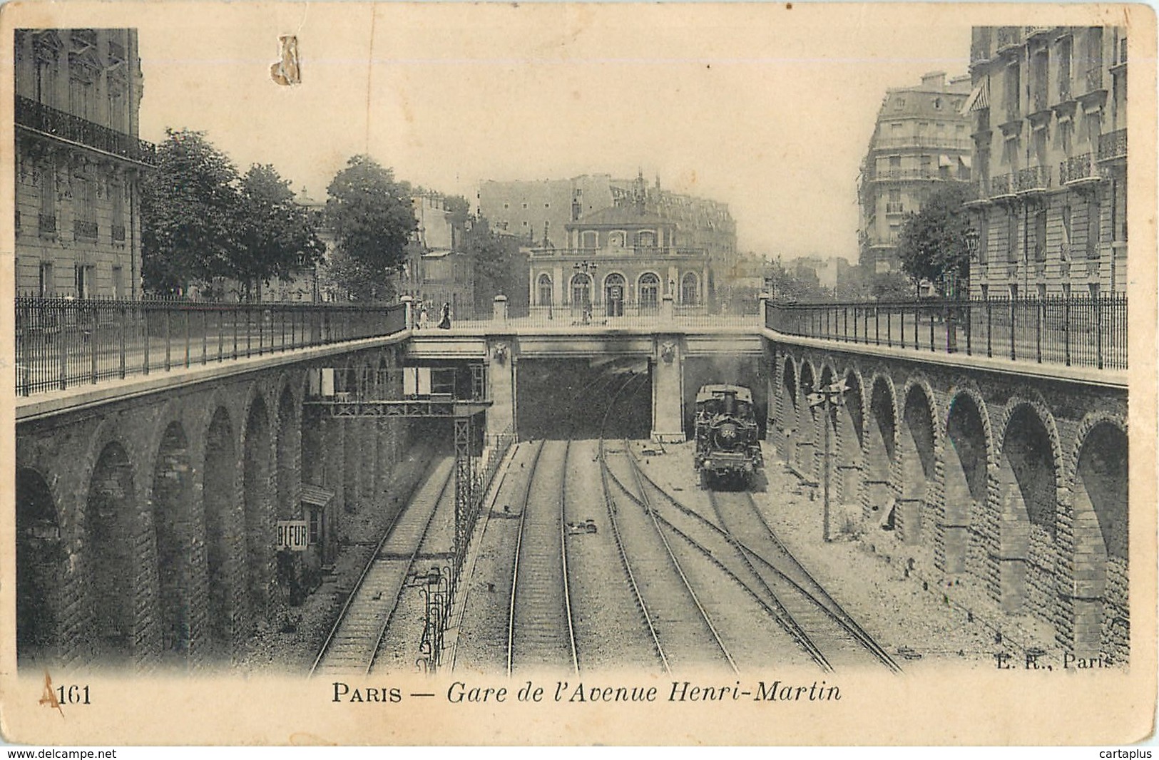 PARIS GARE DE L AVENUE HENRI MARTIN CHEMIN DE FER TRANSPORT TRAIN LOCOMOTIVE - Métro Parisien, Gares