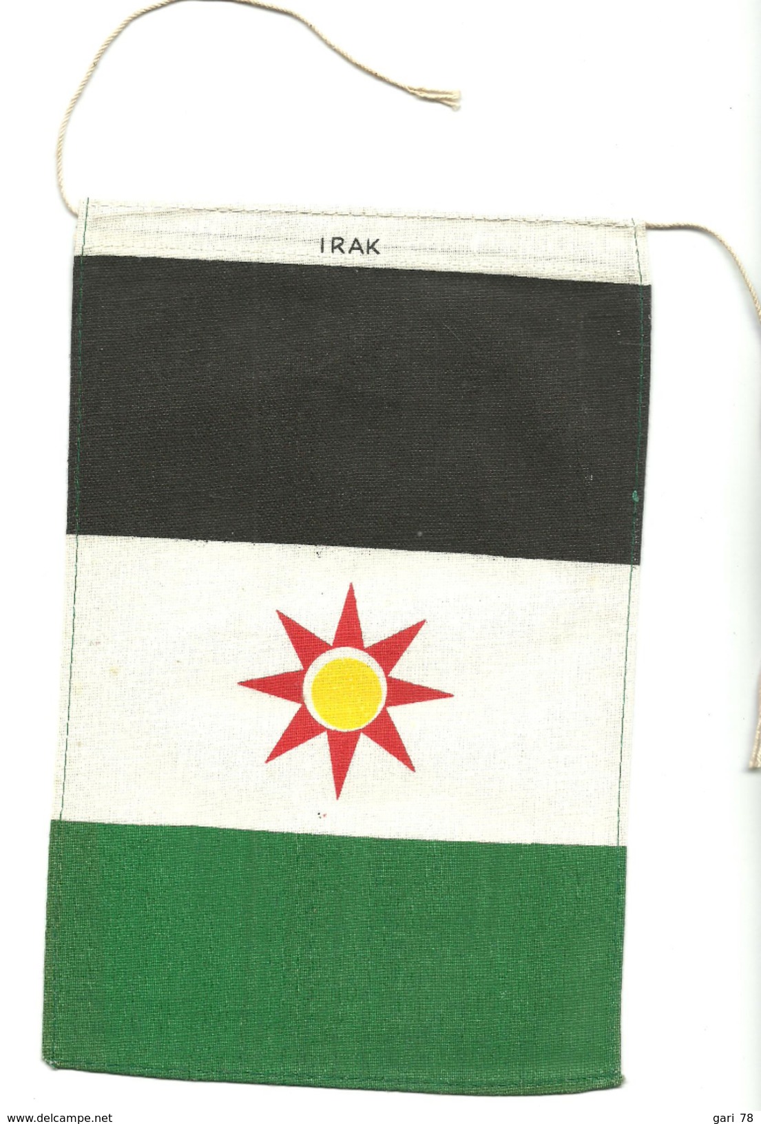 Mini Drapeau D'IRAK En Toile 14 Cm X 21 Cm (adopté De 1959-1963) - Otros & Sin Clasificación