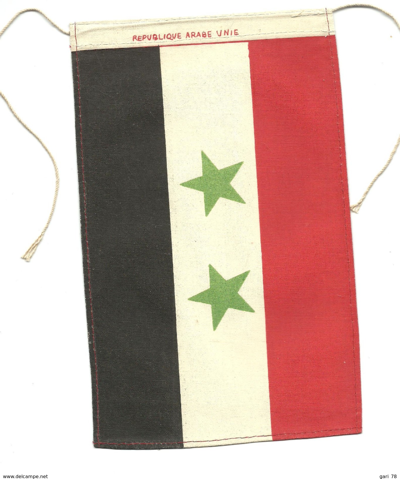 Mini Drapeau De La REPUBLIQUE ARABE UNIE, En Toile 14 Cm X 21 Cm (Etat De 1958 à 1971) - Otros & Sin Clasificación