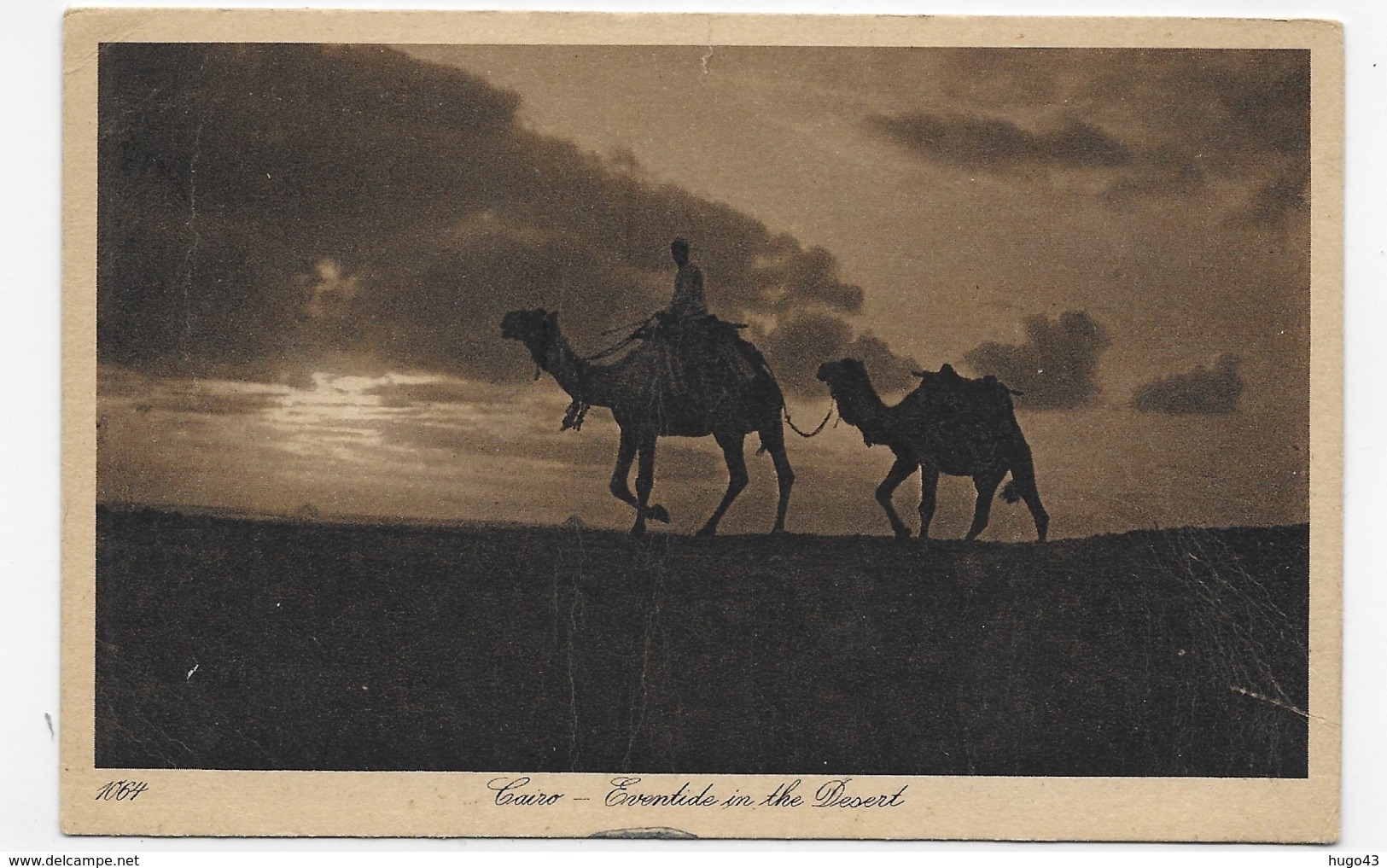 LE CAIRE - N° 1064 - EVENTIDE IN THE DESERT - DECHIRURE EN HAUT ET TIMBRE ARRACHE - CPA VOYAGEE - Le Caire