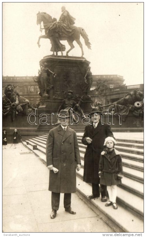 ** T2 Berlin, Nationaldenkmal Kaiser Wilhelm / Monument, Photo - Ohne Zuordnung