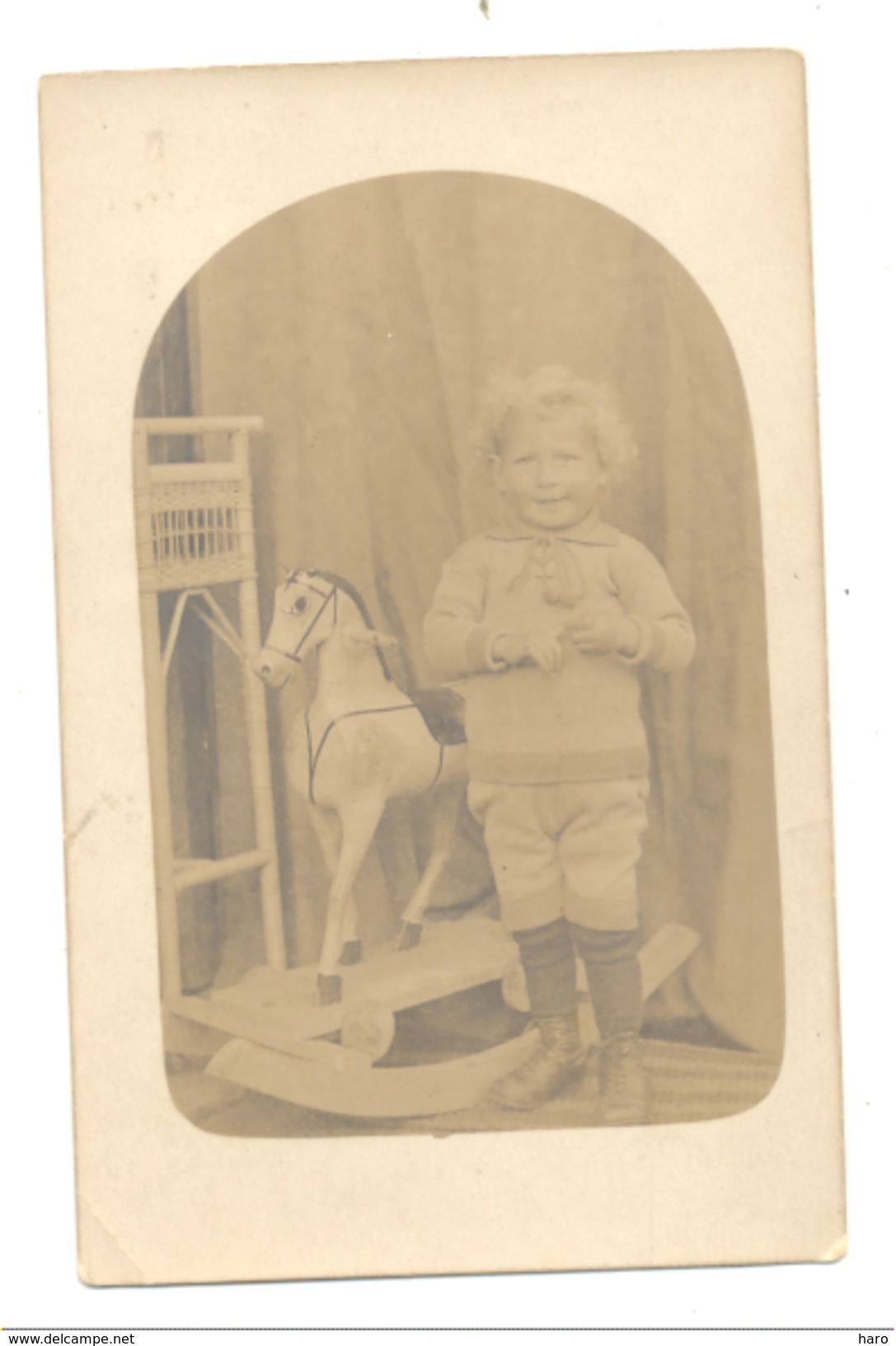 Fotokaart Studio  - Jeune Garçon Avec Un Cheval à Bascule - Jeu, Jouet / Speeltje / Toy - Pays-Bas / Nederland (756)Mi9 - Speelgoed & Spelen