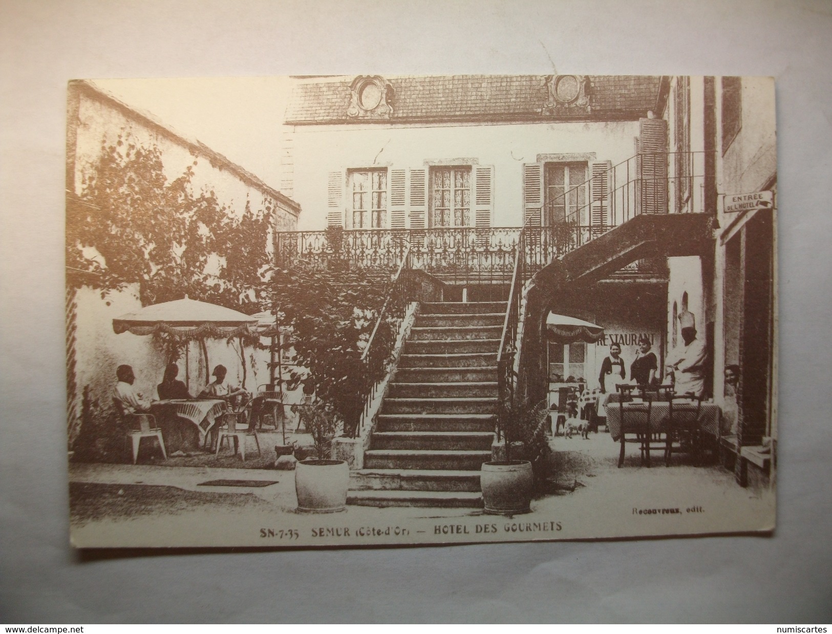 Carte Postale Semur (21) L'Hotel Des Gourmets   (Petit Format Non Circulée) - Semur