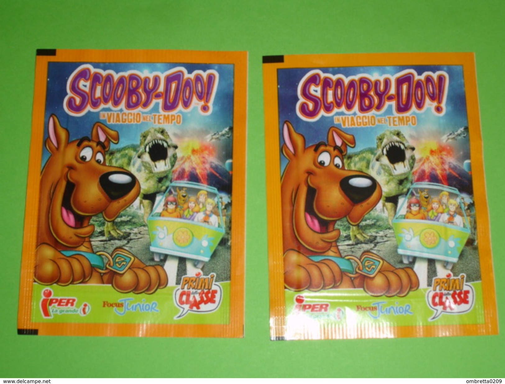 2 Bustine - SCOOBY-DOO!  "In Viaggio Nel Tempo" Figurine Collezione IPER La Grande  " PRIMI Della CLASSE " - Figures