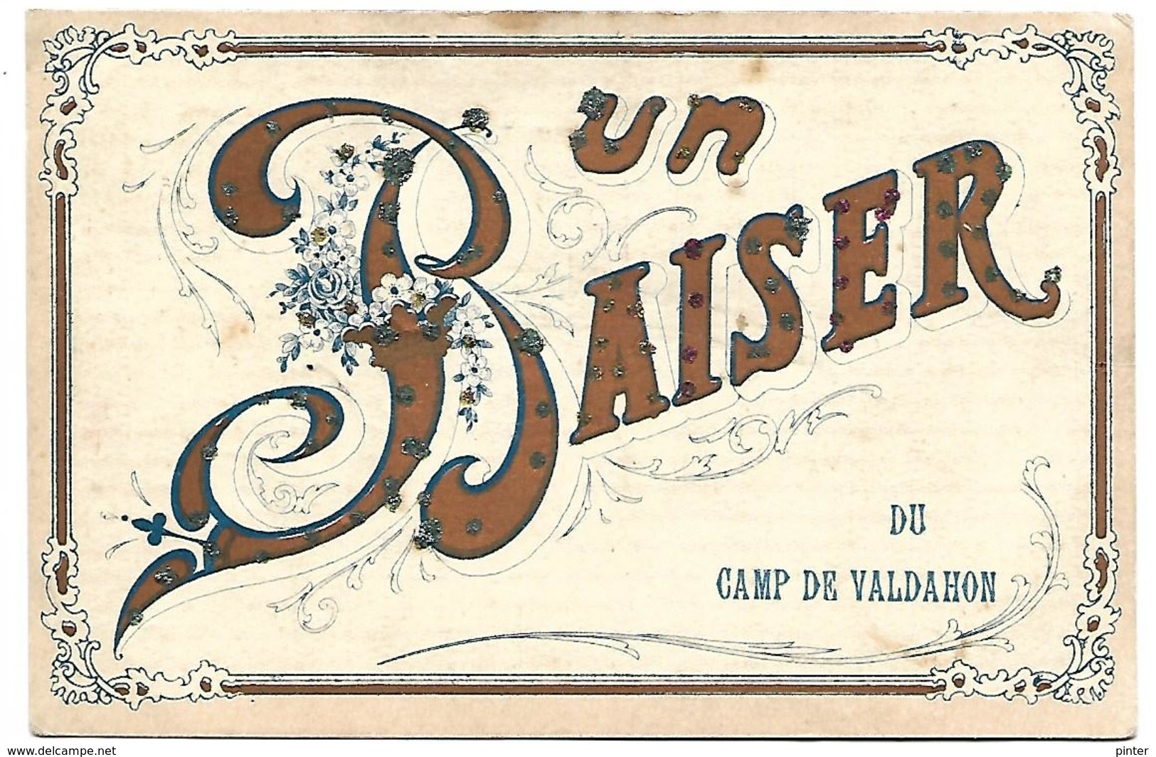 Un Baiser Du CAMP DE VALDAHON - Carte Pailletée - Other & Unclassified