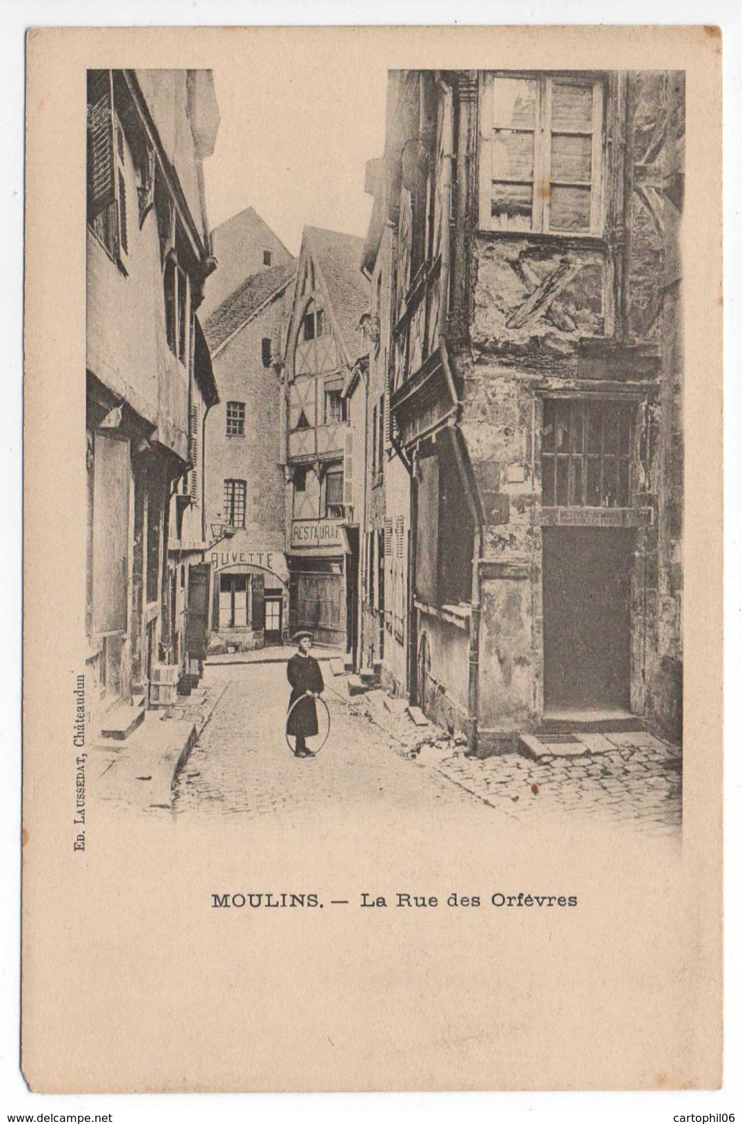 - FRANCE (03) - CPA Vierge MOULINS - La Rue Des Orfèvres - Edition LAUSSEDAT - - Moulins