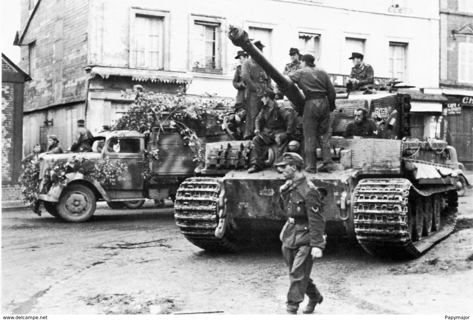 Militaria WW2  - Bourgthéroulde 26.8.44 - Tigre SS En Attente De Franchir La Seine - 1939-45