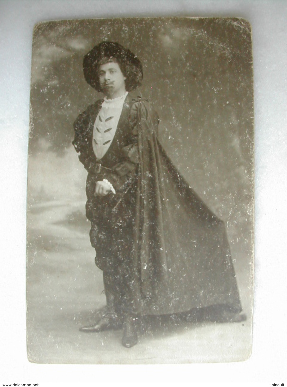 CARTE PHOTO - Homme Costumé (théatre ?) - Hommes