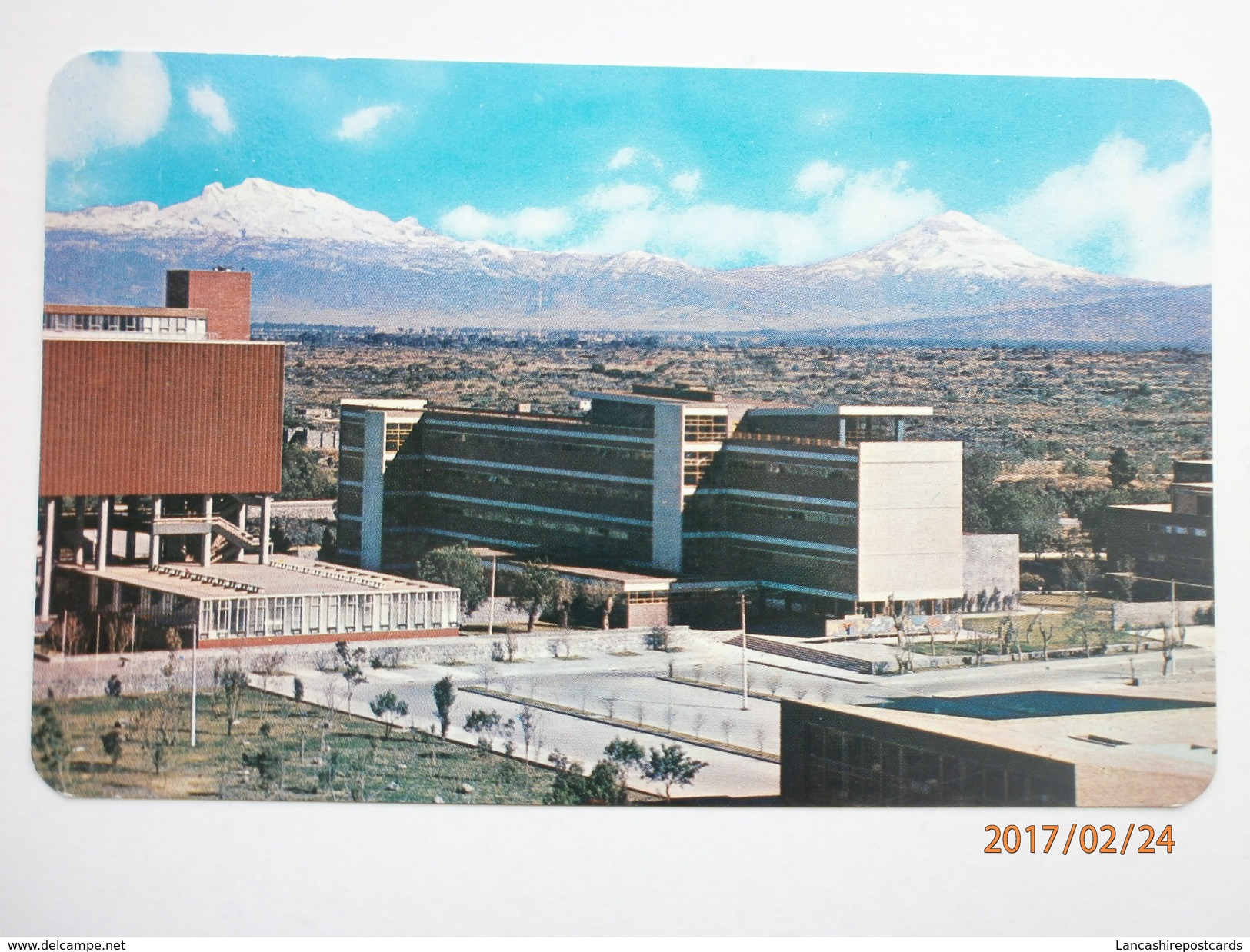 Postcard Ciudad Universitaria De Mexico Medicina Y Veterinaria Veterinary School Of Mexico My Ref B1882 - Mexico