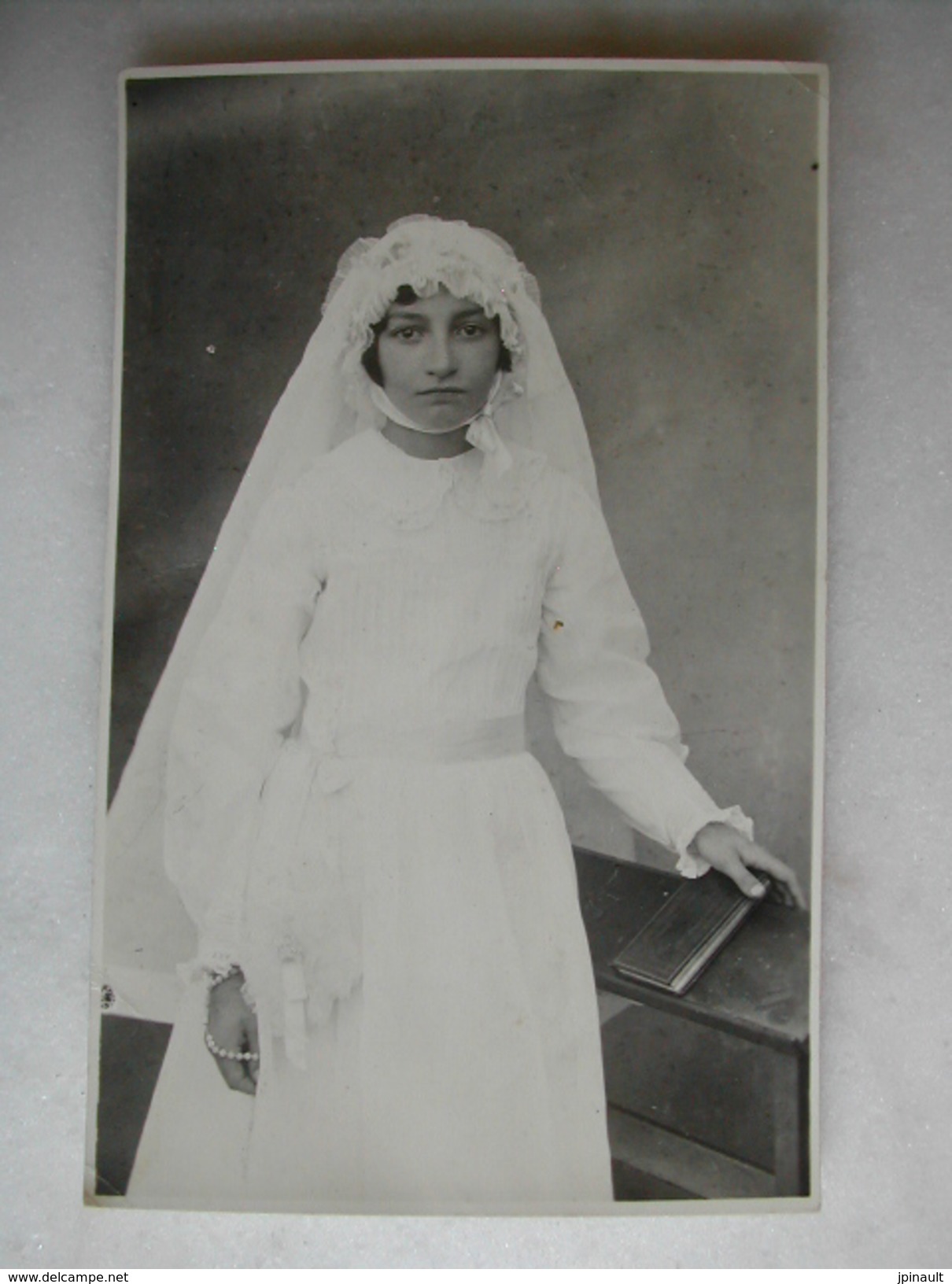 CARTE PHOTO - Femme Posant En Tenue De Mariée - Noces