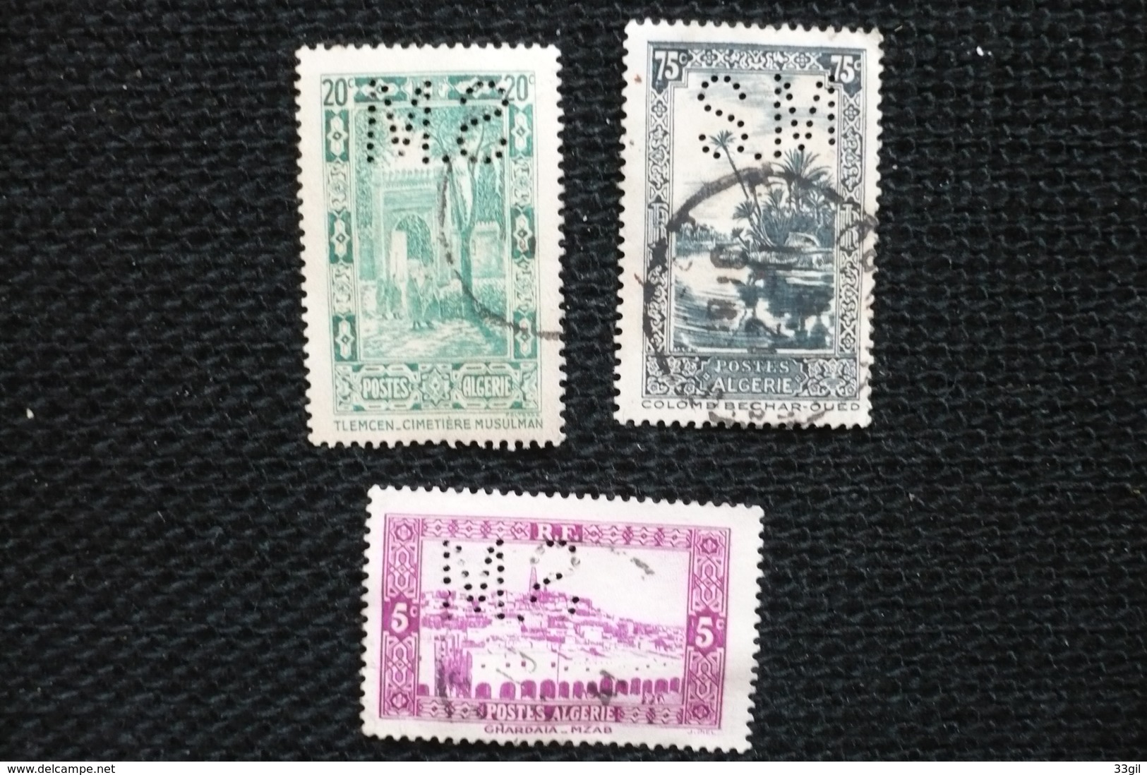 Perfin   3 Timbres Algérie   Perforé Lochung SM34 - Other & Unclassified