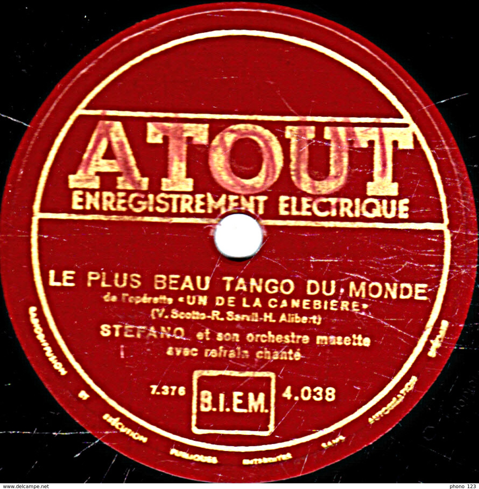 78 T. - 25 Cm - état  B - STEFANO - LE PLUS BEAU TANGO DU MONDE - UN PETIT CABANON - 78 T - Disques Pour Gramophone