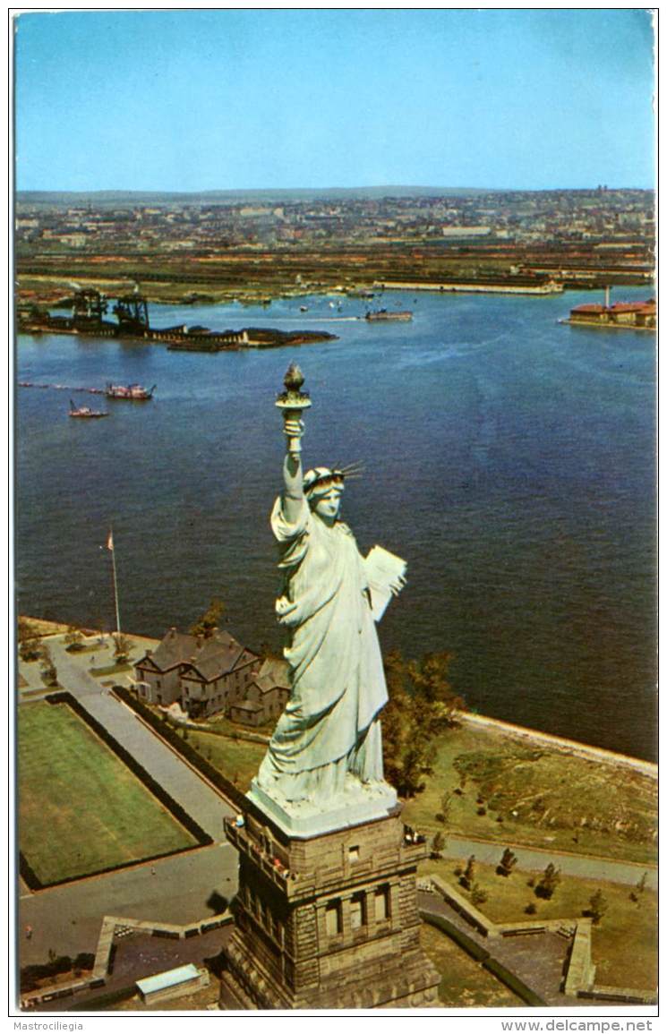 UNITED STATES AMERICA  NY  The Statue Of Liberty - Statue Of Liberty