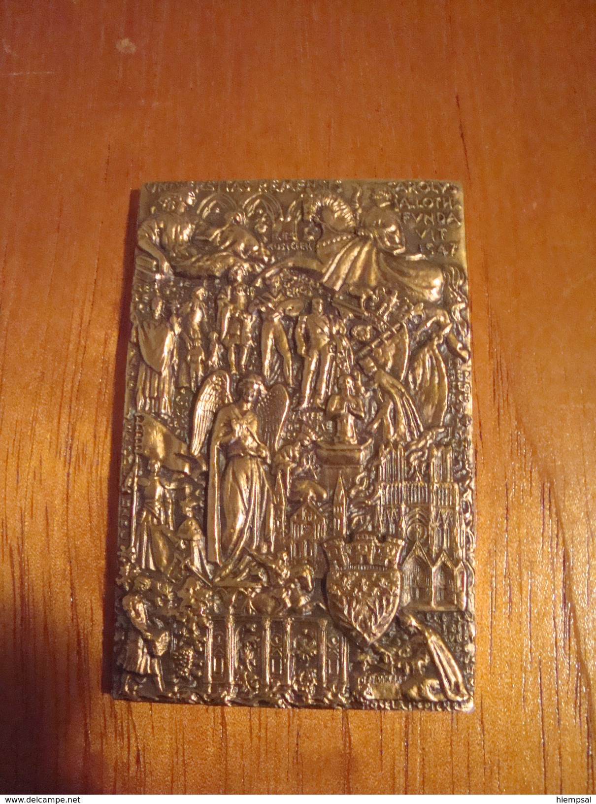 RARE ET SUPERBE MEDAILLE PLAQUE EN  BRONZE REIMS Signée  DELAMARRE - Monarquía / Nobleza