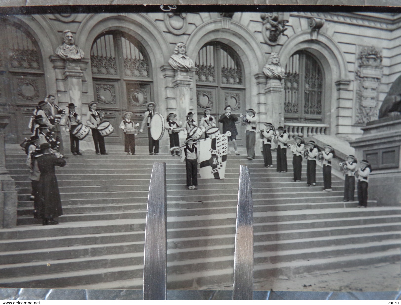 56 VANNES PHOTO GROUPE MUSICAL BLEUN BRUG RECEPTION OFFICIELLE A L'OUVERTURE   AOUT1954 - Lieux