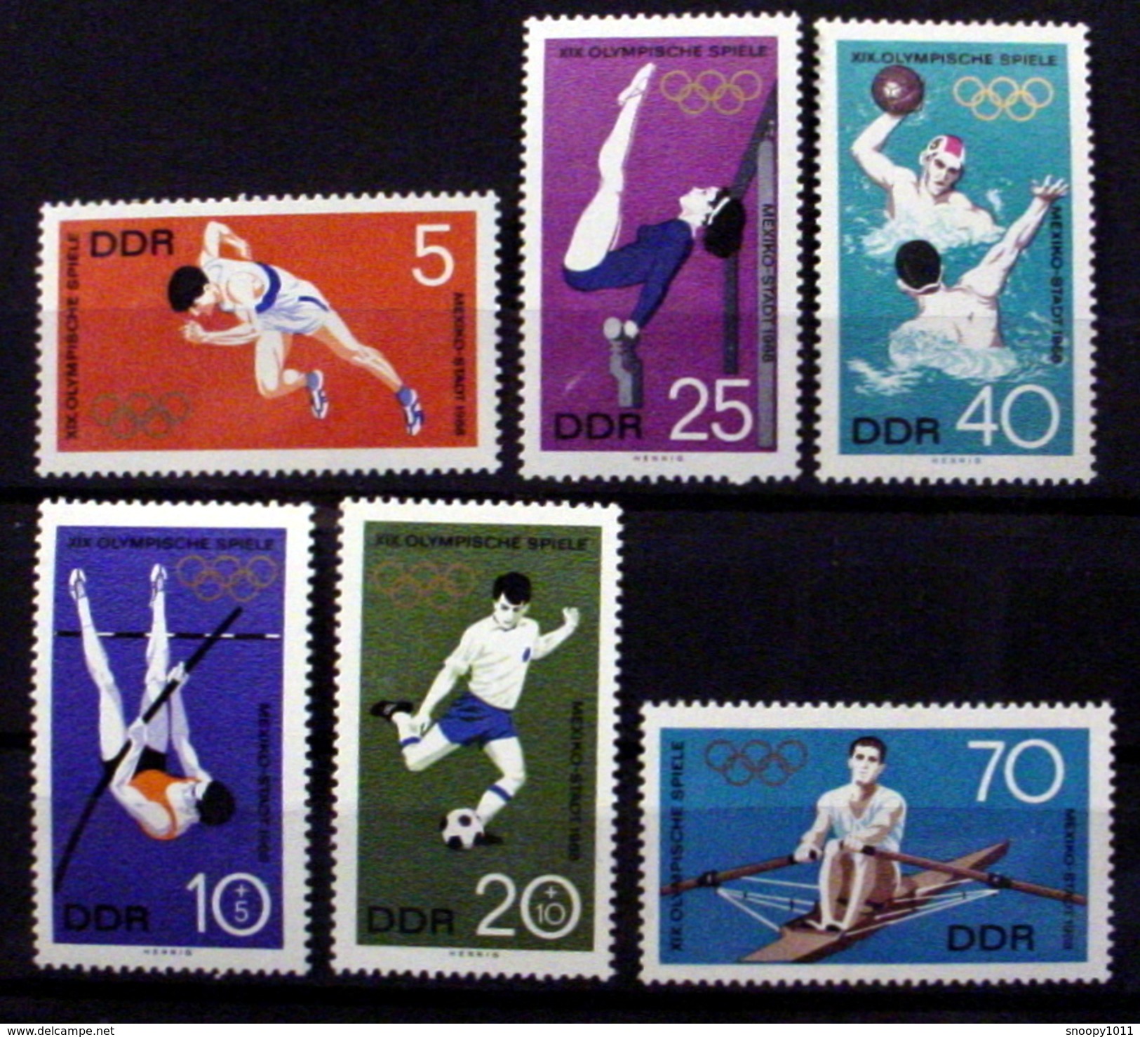 GERMAN DEMOCRATIC REPUBLIC #1043-1046 +B149-B150. 19th Olympics Games, Mexico City.  MNH (**) - Unused Stamps