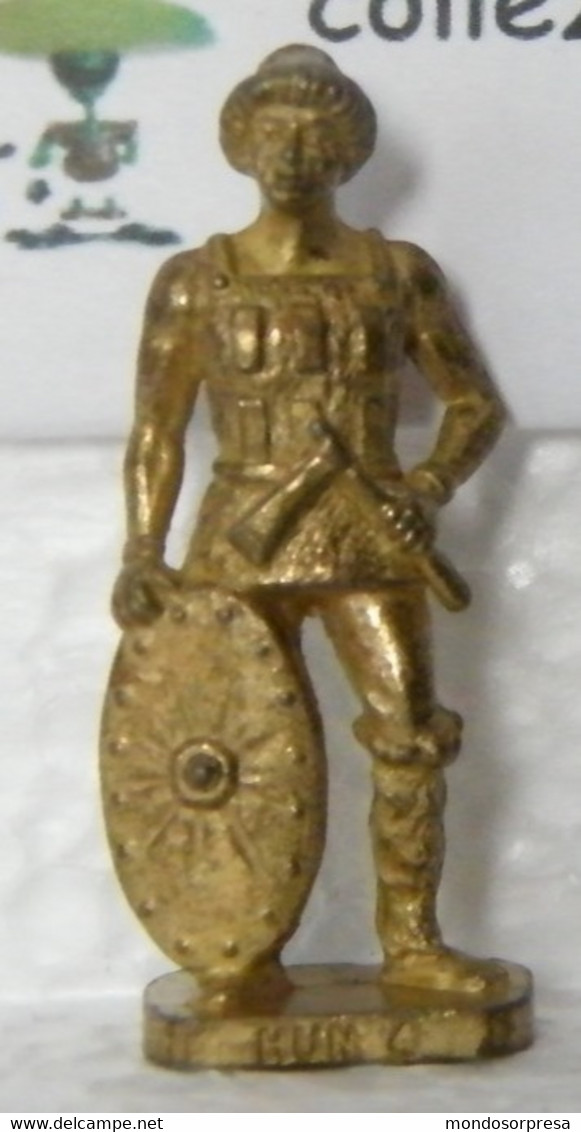 KINDER FERRERO (SD21) UNNI 4, K95 N°110 VARIANTE DORATA - Figurine In Metallo