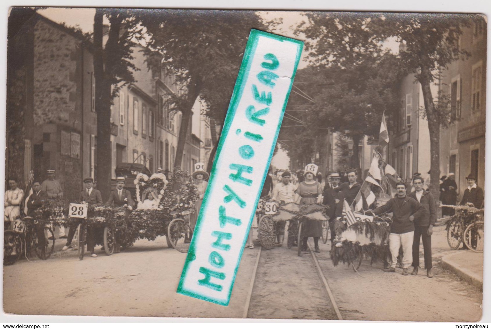 Haute  Vienne : BELLAC : Carte Photo  Fête , - Bellac