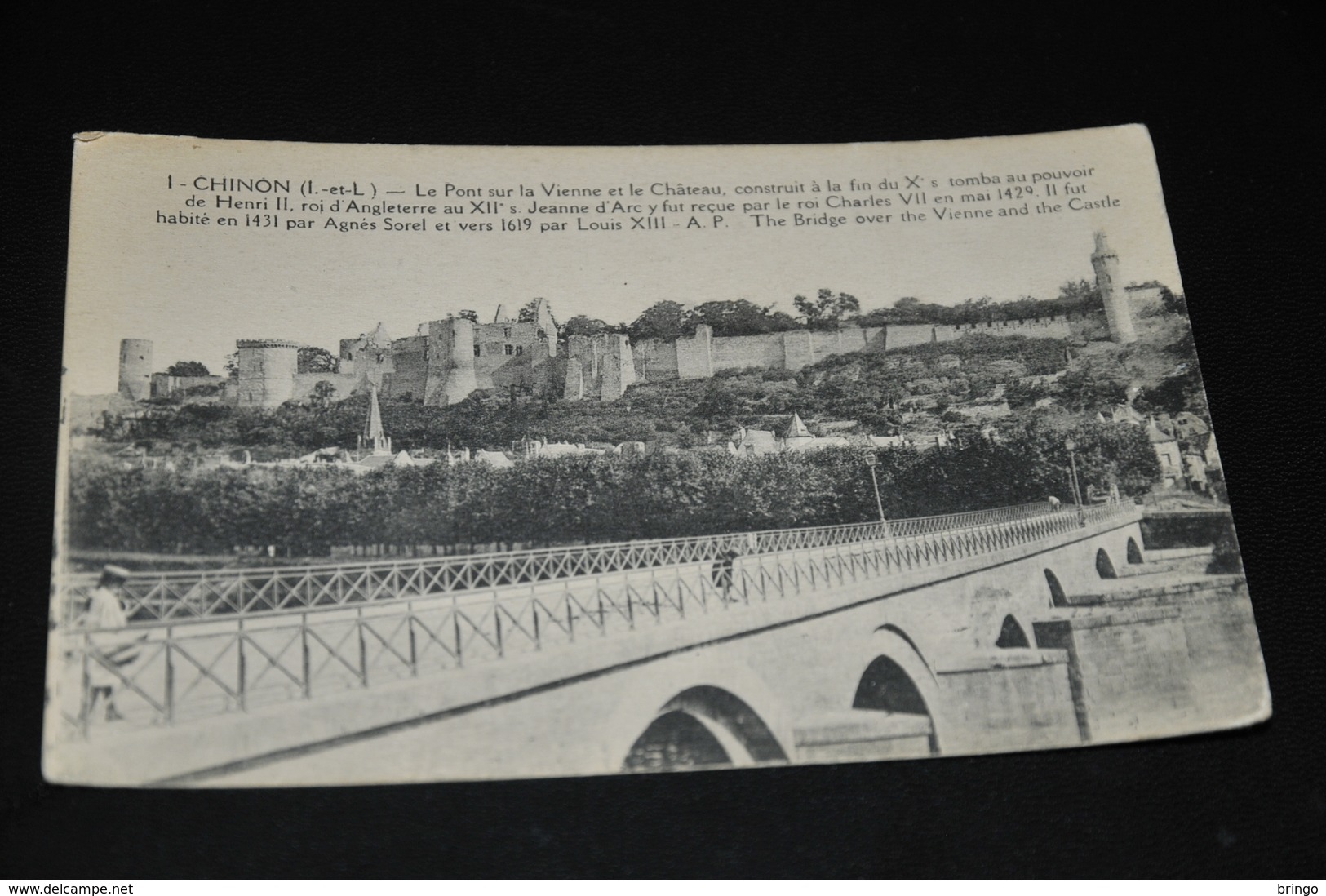 247- Chinon, Le Pont Sur La Vienne Et Le Chateau - Chinon