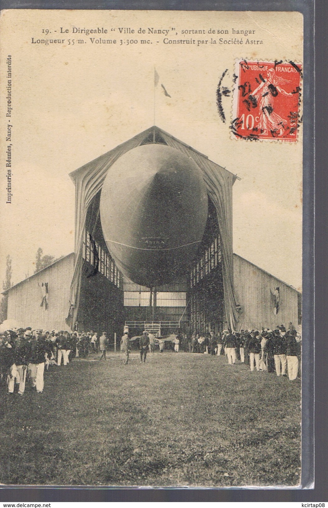 Le Dirigeable '' Ville De Nancy '' , Sortant De Son Hangar . Construit Par La Société Astra . - Zeppeline