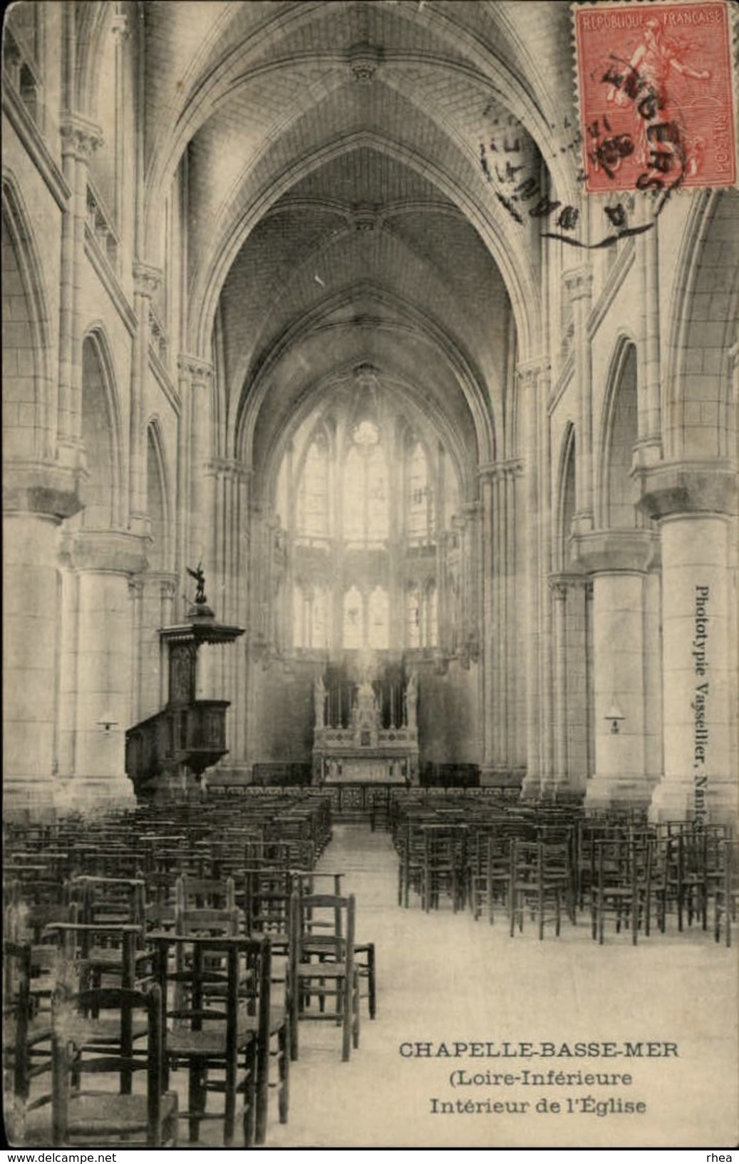 44 - LA CHAPELLE-BASSE-MER - Intérieur église - La Chapelle Basse-Mer