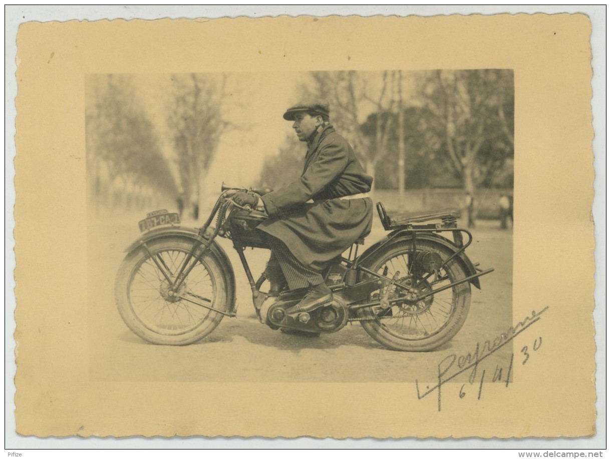 Louis Peyranne Sur Une Moto Styl'son. 1930. Dédicace. Rare. - Sporten