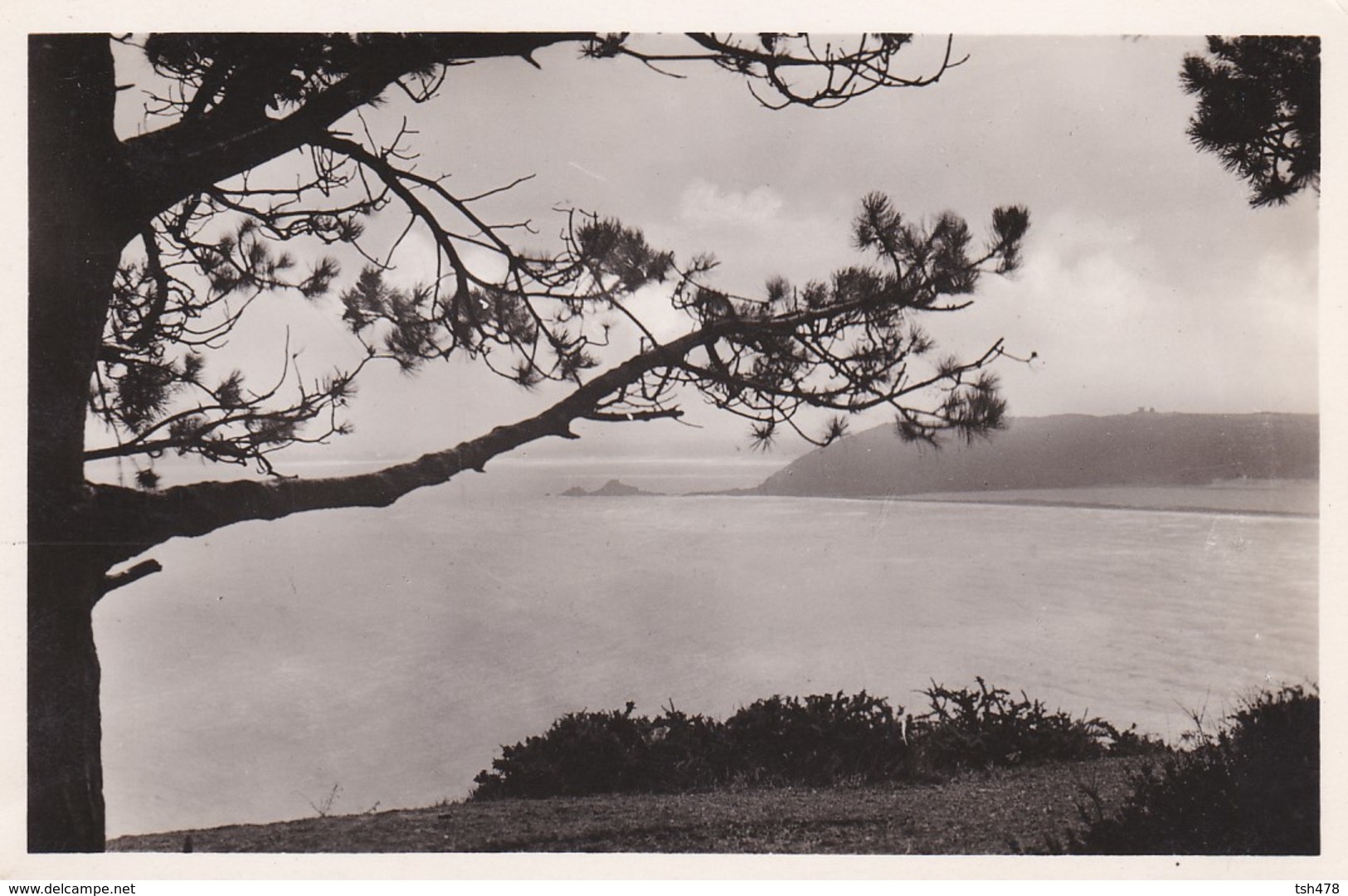 22-----RARE----SAINT-CAST--pointe Du Bay--vue De La Pointe De La Garde--voir 2 Scans - Saint-Cast-le-Guildo