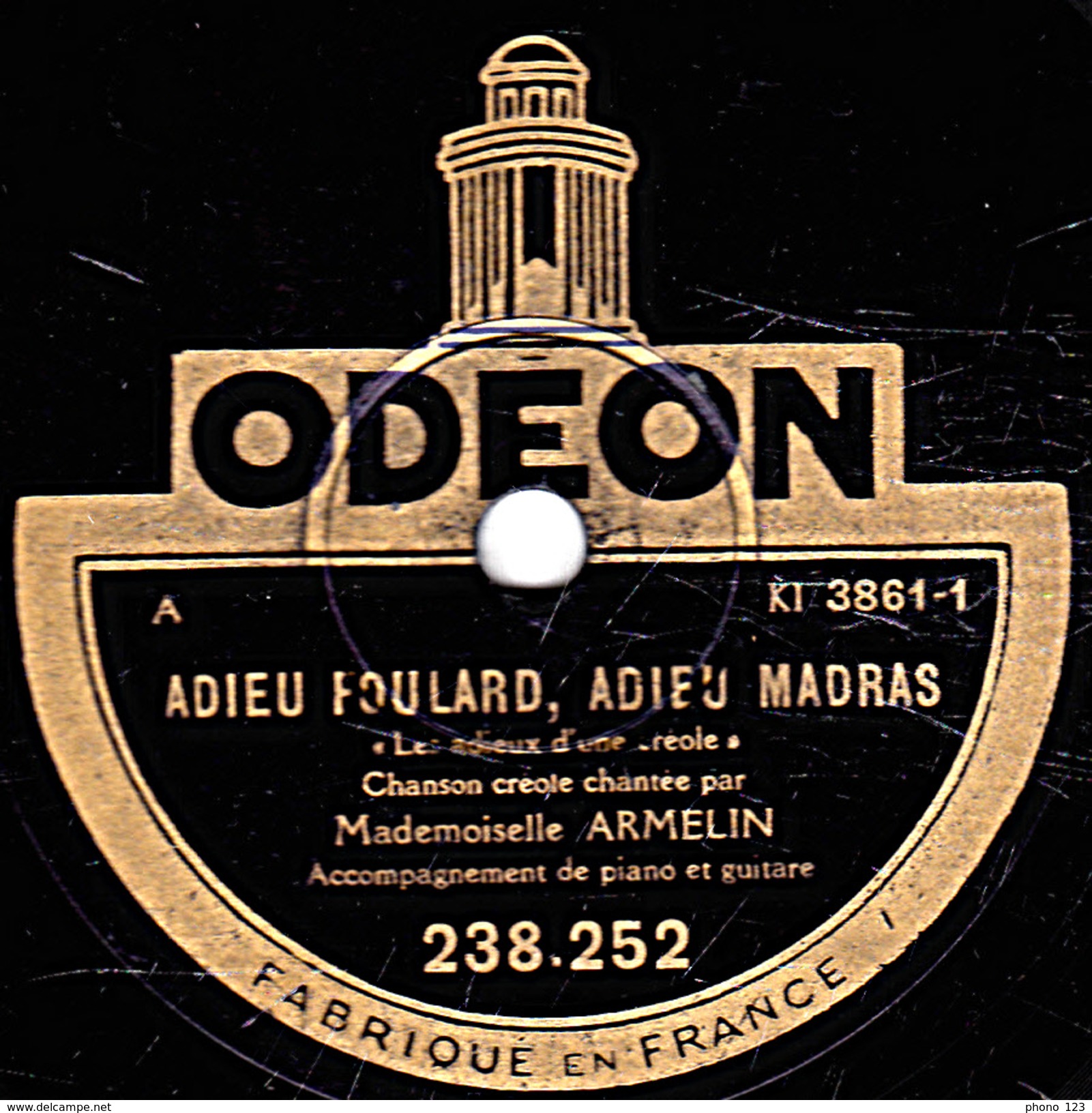 78 T 25 Cm  état TM - Mlle ARMELIN - ADIEU FOULARD, ADIEU MADRAS - MAM'ZELLE KA OU TINI - 78 Rpm - Schellackplatten