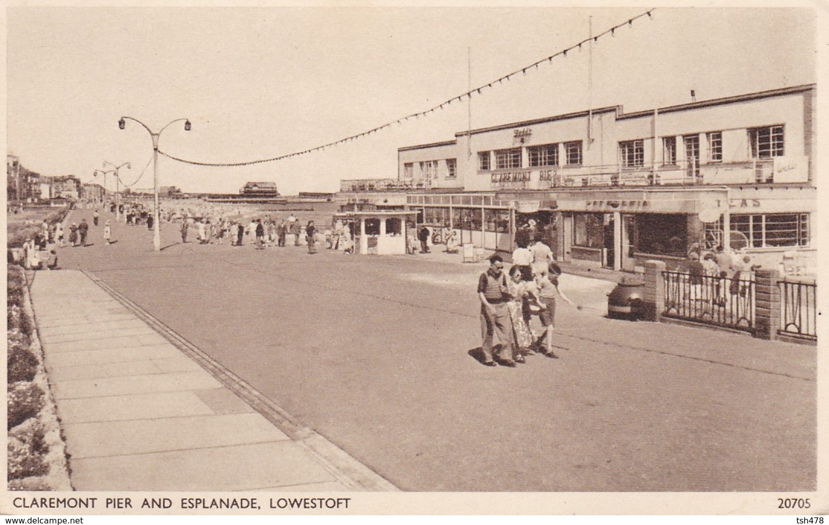 ANGLETERRE---RARE---LOWESTOFT---claremont Pier And Esplanade--voir 2 Scans - Lowestoft