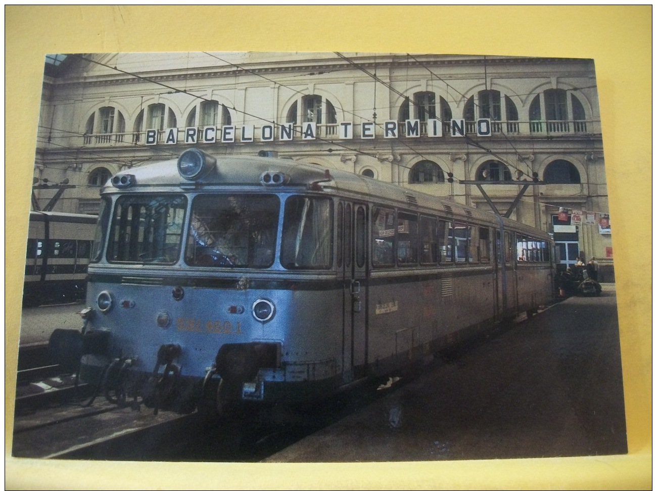 TRAIN 8491 -  VISTA N ° 54/289 - SERIE 289 Trenes Ferroviarios ESPAÑOLA - FERROBUS FER-460 ESTACION BARCELONA TERMINO - Gares - Avec Trains