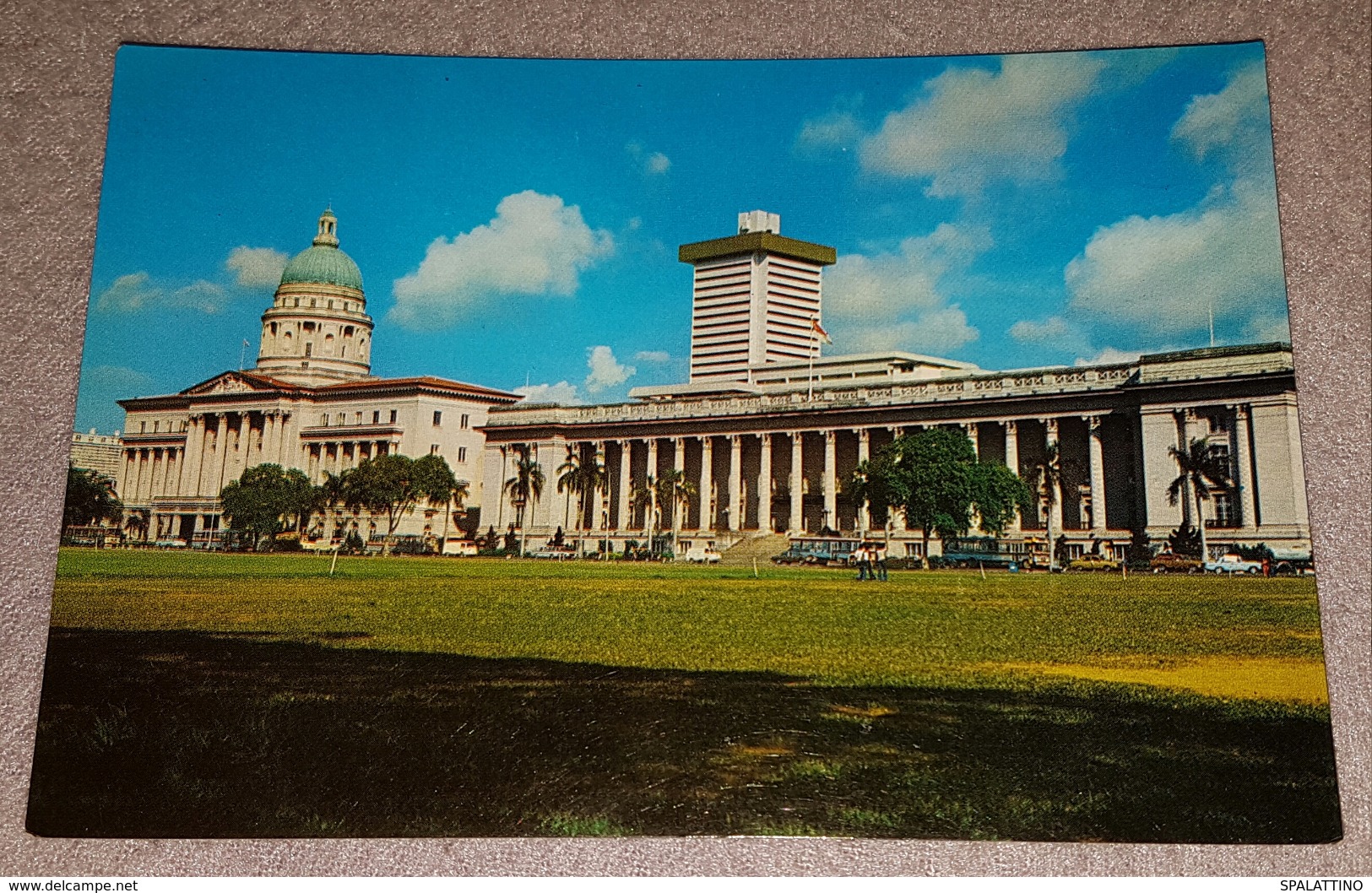 SINGAPORE- SUPREME COURT & GOVERNMENT OFFICES FACING THE PADANG - Singapur