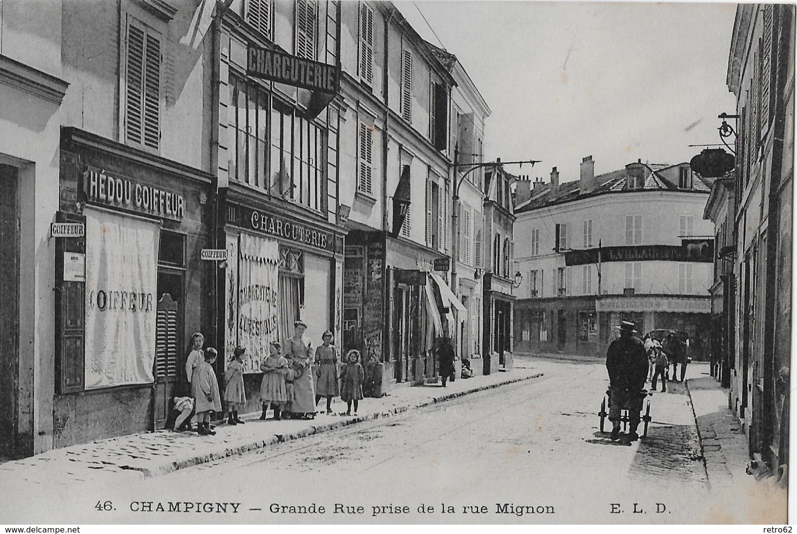 CHAMPIGNY &rarr; Grande Rue Prise De La Rue Mignon, Les Enfants En Dehors De La Boutique Ca.1915 - Champigny