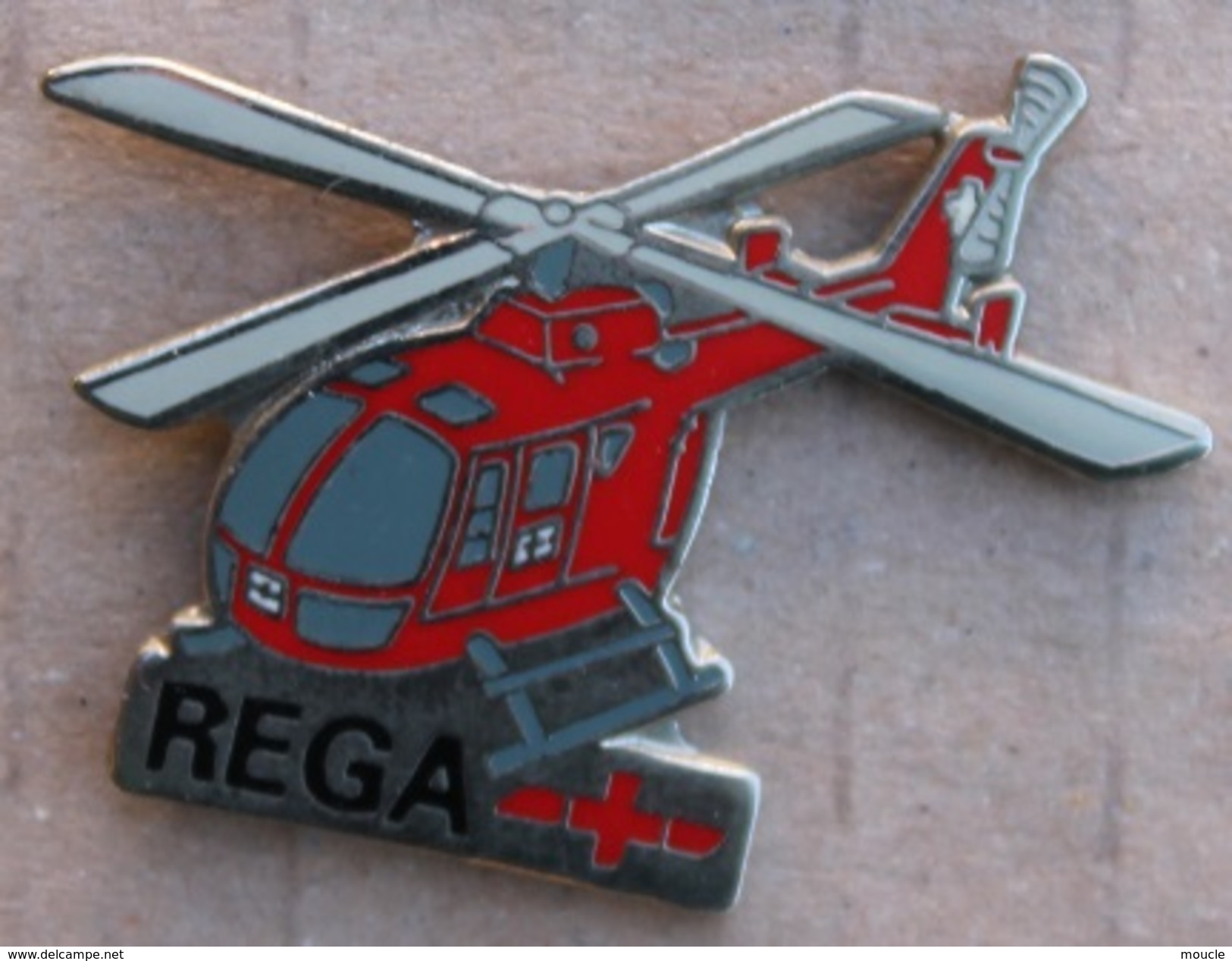 CROIX ROUGE - REGA - HELICOPTERE ROUGE  - SUISSE   -         (15) - Medizin