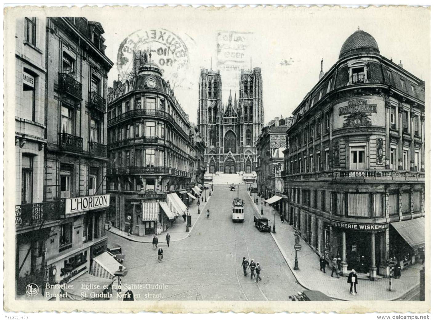 BRUXELLES Eglise Et Rue Sainte-Gudule Tram Tramway L'Horizon Fevriere Wiskemann Lavalette-Wein Nilh Salon Auto Et Cycle - Transport Urbain En Surface