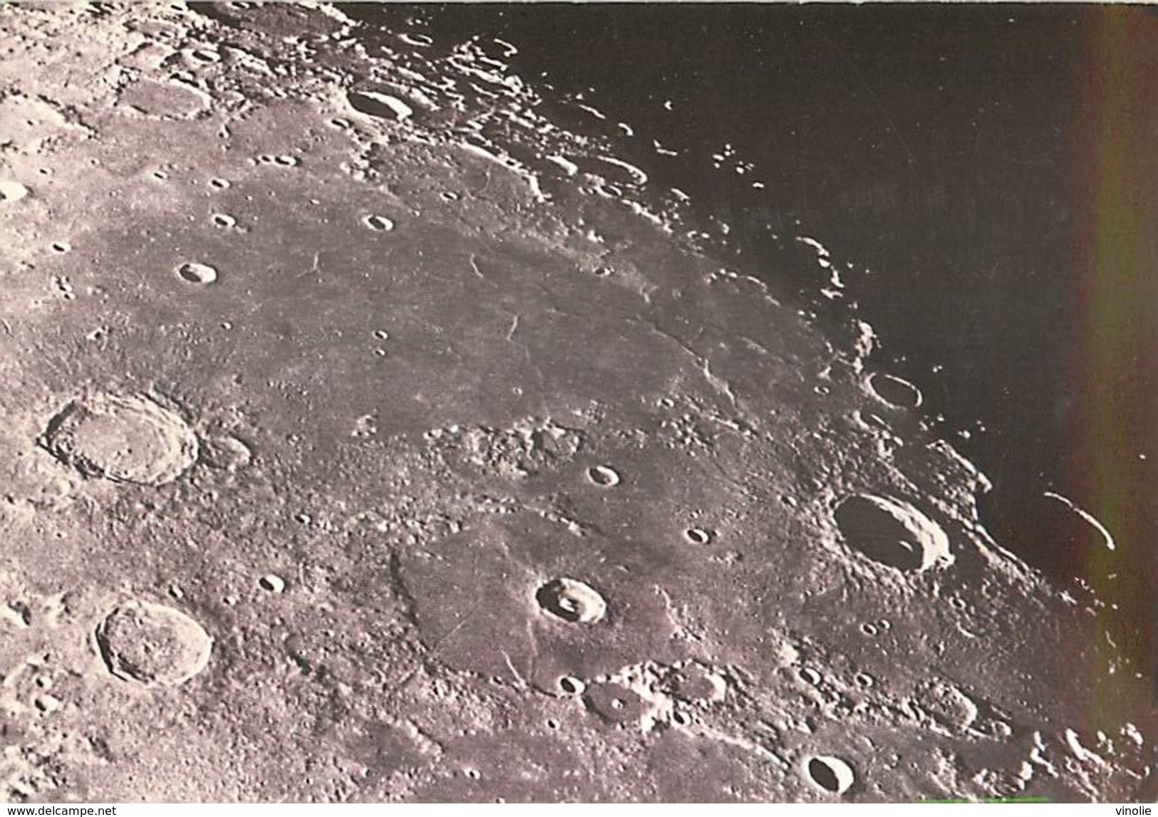 PIE-E-17-582 : OBSERVATOIRE DU PIC DU MIDI. BAGNERES DE BIGORRE. RELIEF LUNAIRE. LUNE. - Astronomie