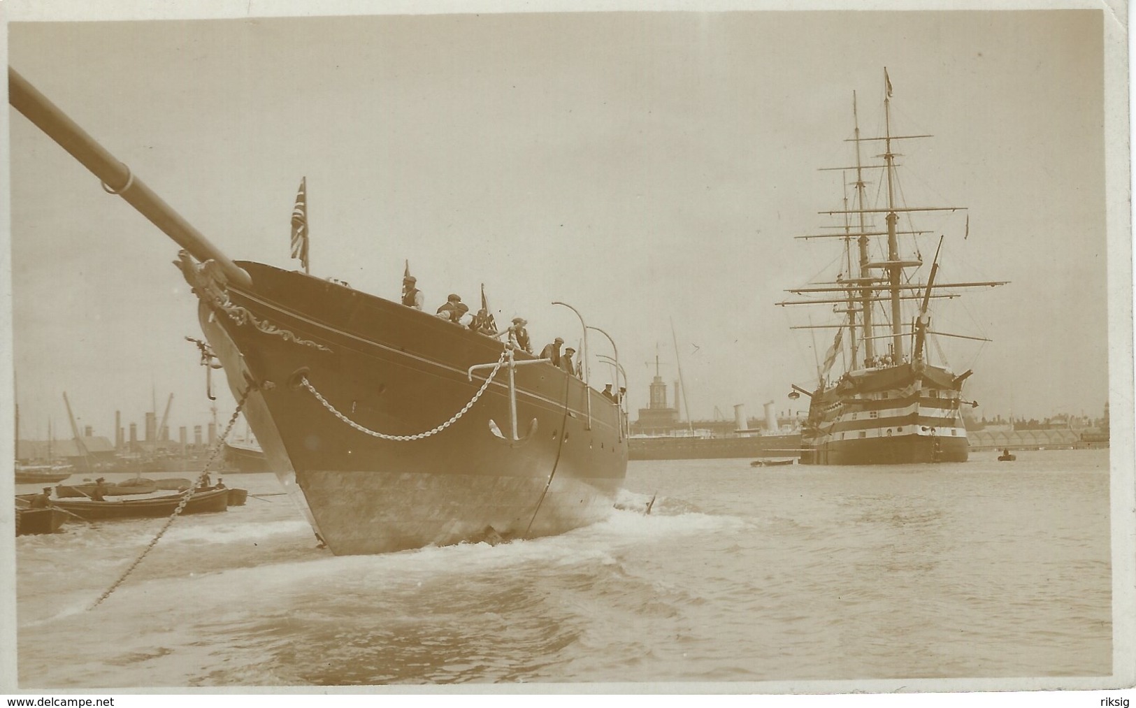 Launching Of Ship In Portsmouth Harbour. S-3206 - Autres & Non Classés