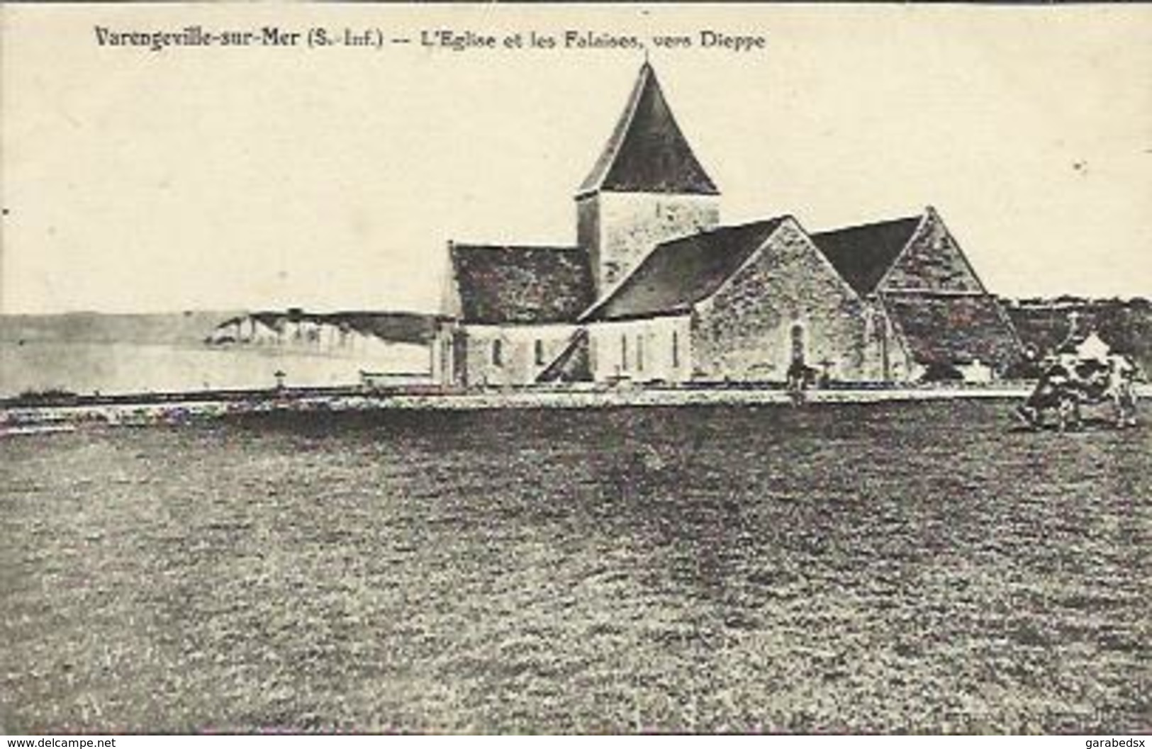 CPA De VARENGEVILLE SUR MER - L'Eglise Et Les Falaises, Vers Dieppe. - Varengeville Sur Mer