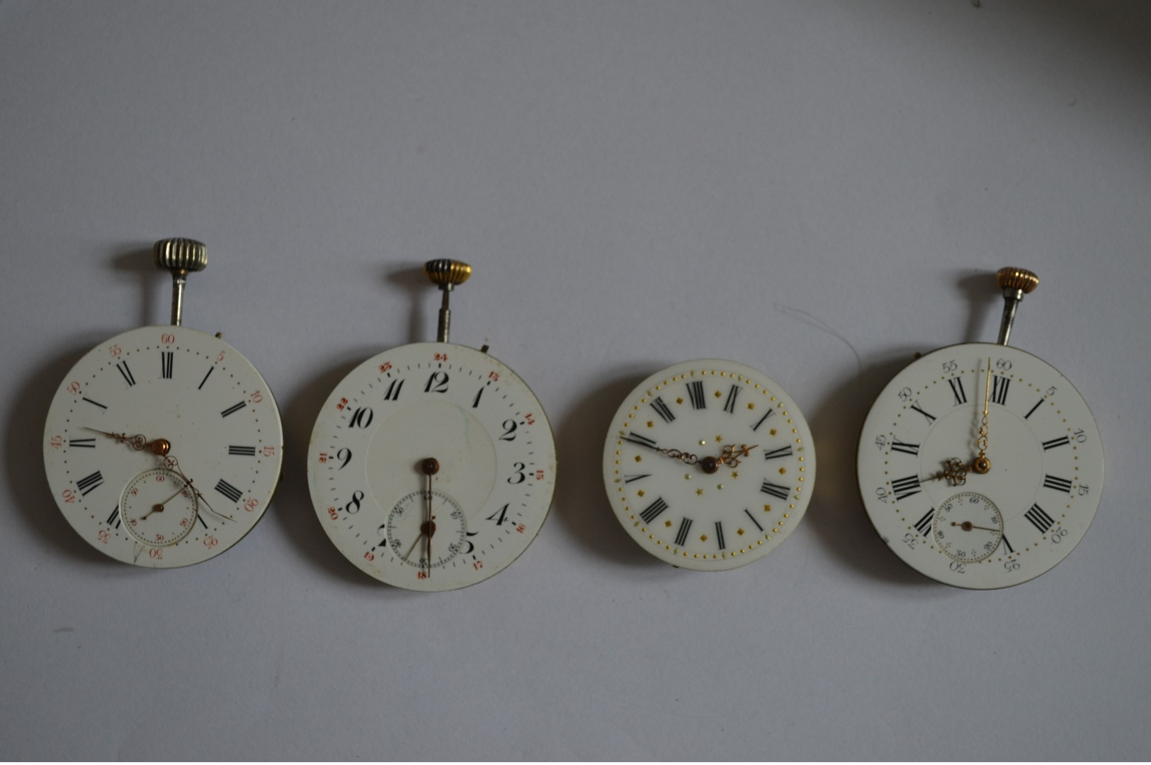 1 Lot De 4 Mouvements De Gousset - Horloge: Zakhorloge