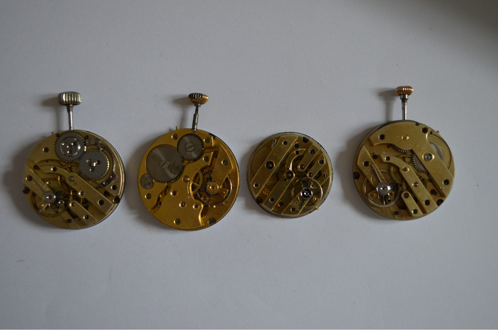 1 Lot De 4 Mouvements De Gousset - Horloge: Zakhorloge