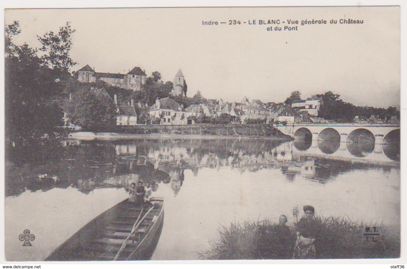 CPA INDRE  36  LE BLANC  Vue Générale Du Château Et Du Pont - Le Blanc