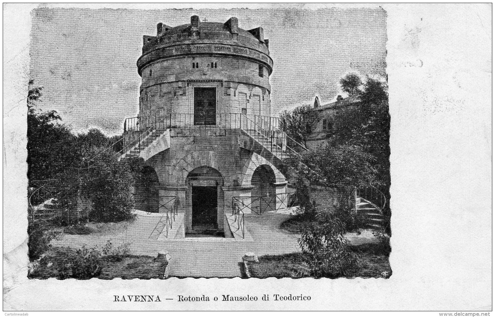 [DC9904] CPA - RAVENNA - ROTONDA O MAUSOLEO DI TEODORICO - Viaggiata 1907 - Old Postcard - Ravenna