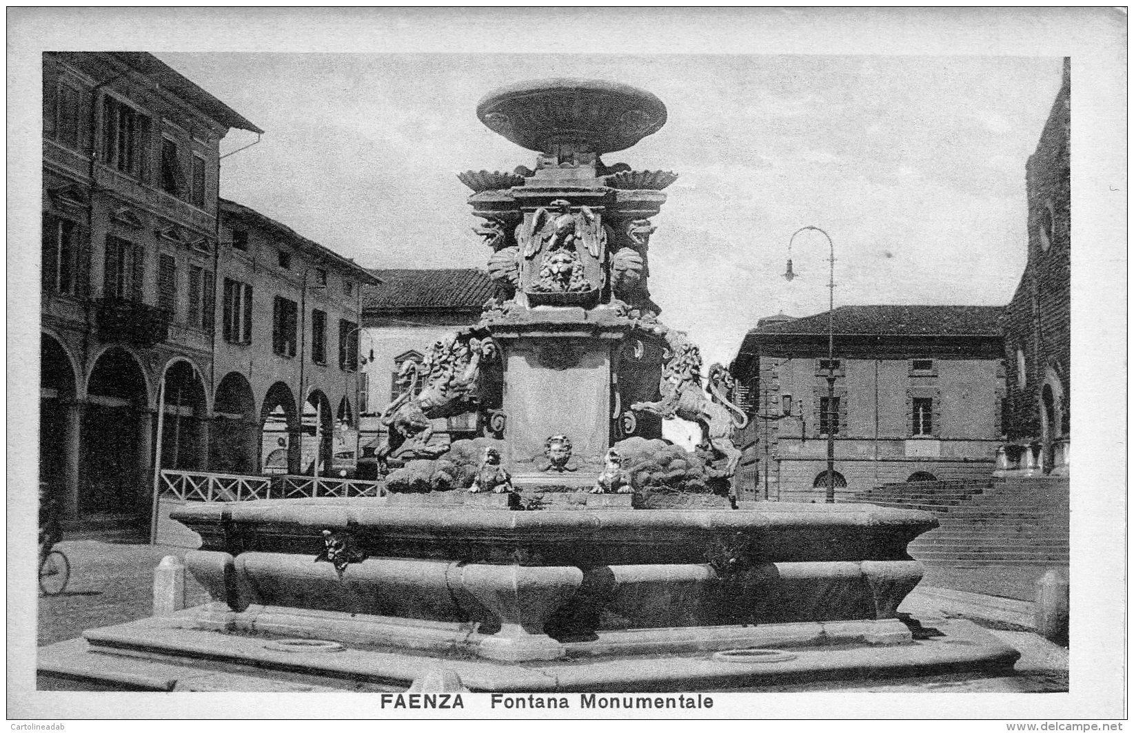 [DC9933] CPA - FAENZA - FONTANA MONUMENTALE - Non Viaggiata - Old Postcard - Faenza